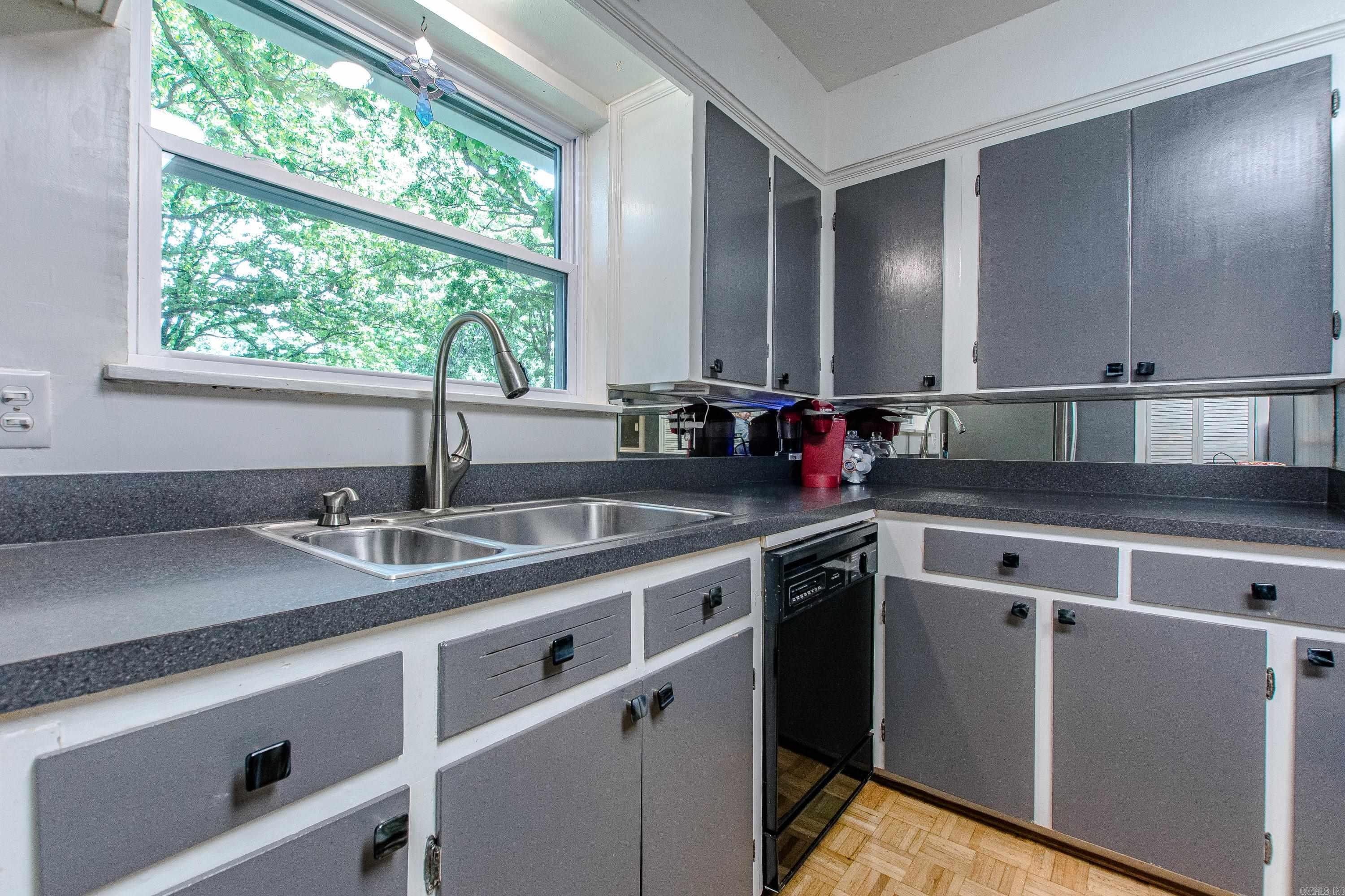 15 Gregory La  Little Rock, AR