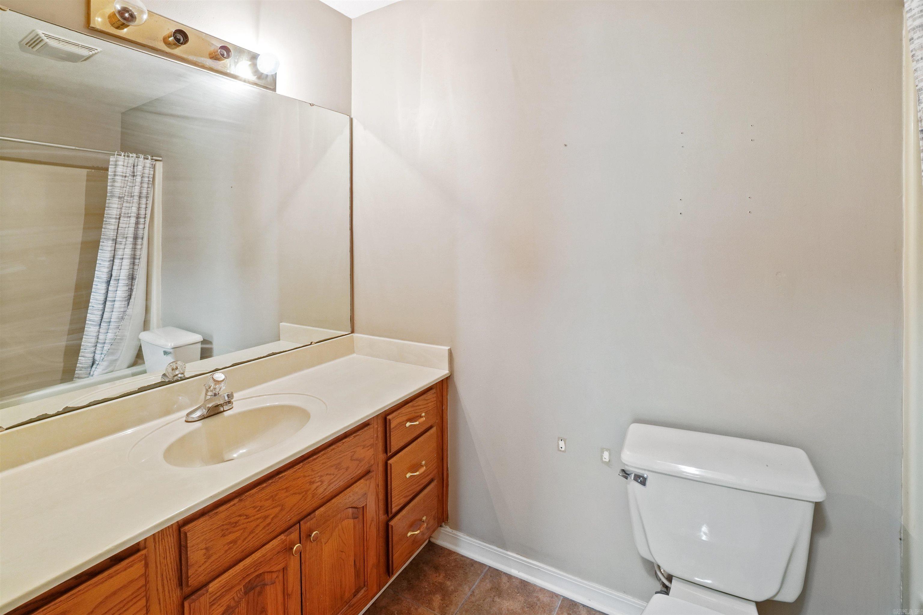 13 Thomas  Greenbrier, AR