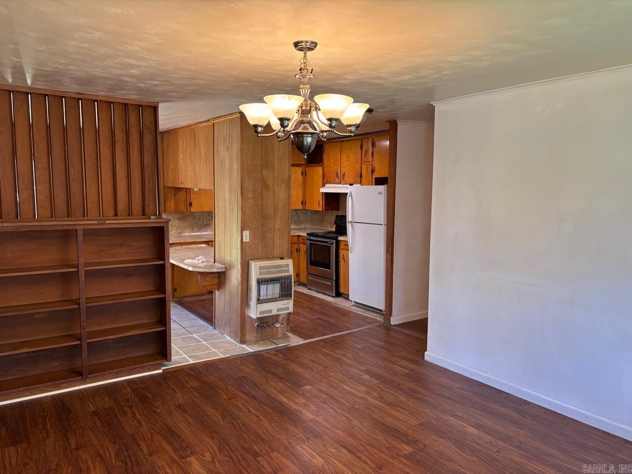 128 Cloverdale Blvd Searcy, AR 72143