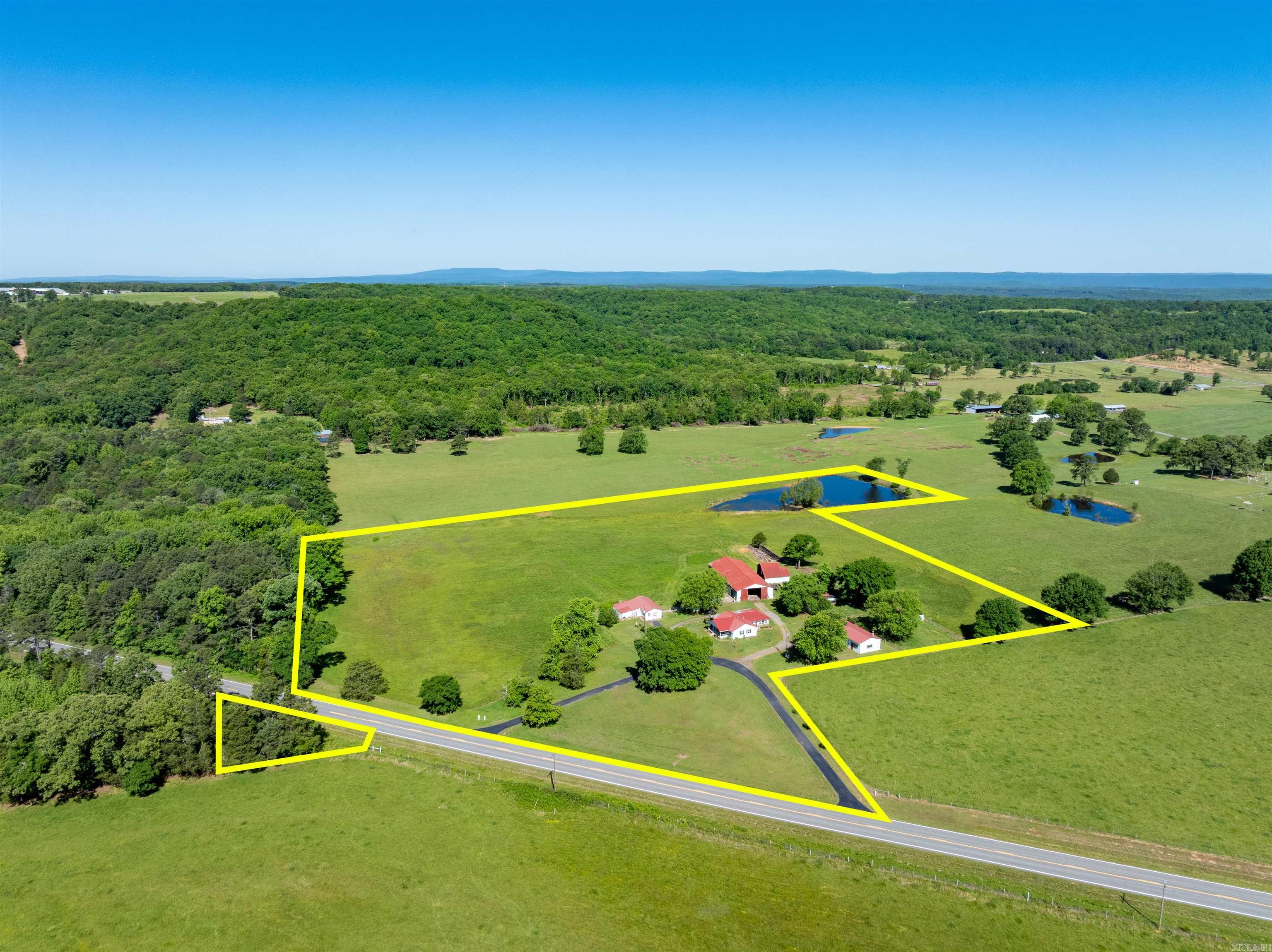 6637 Highway 9  Center Ridge, AR