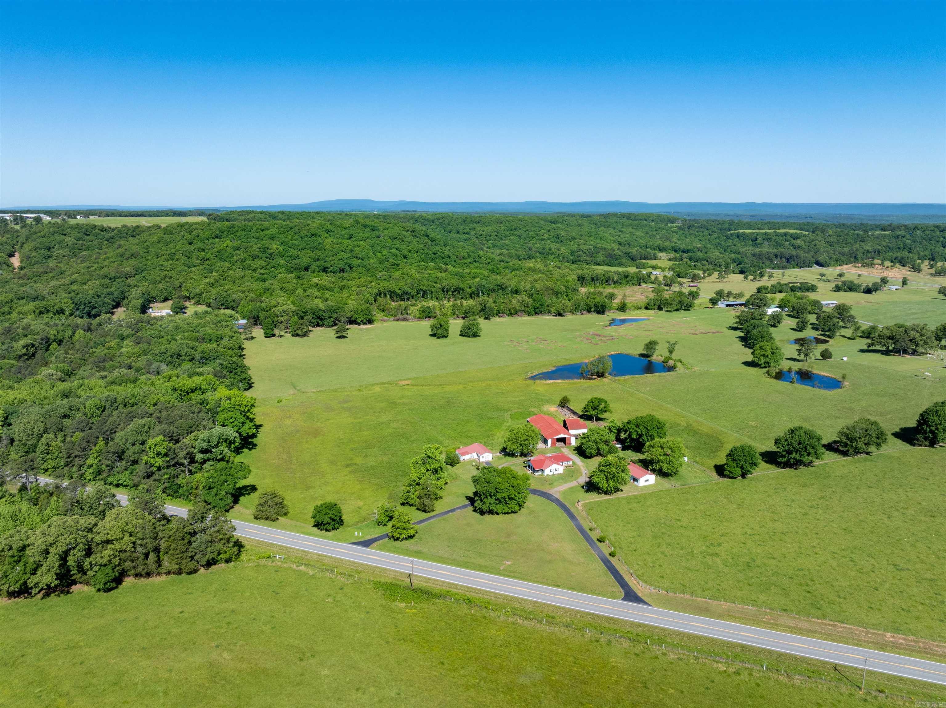 6637 Highway 9  Center Ridge, AR