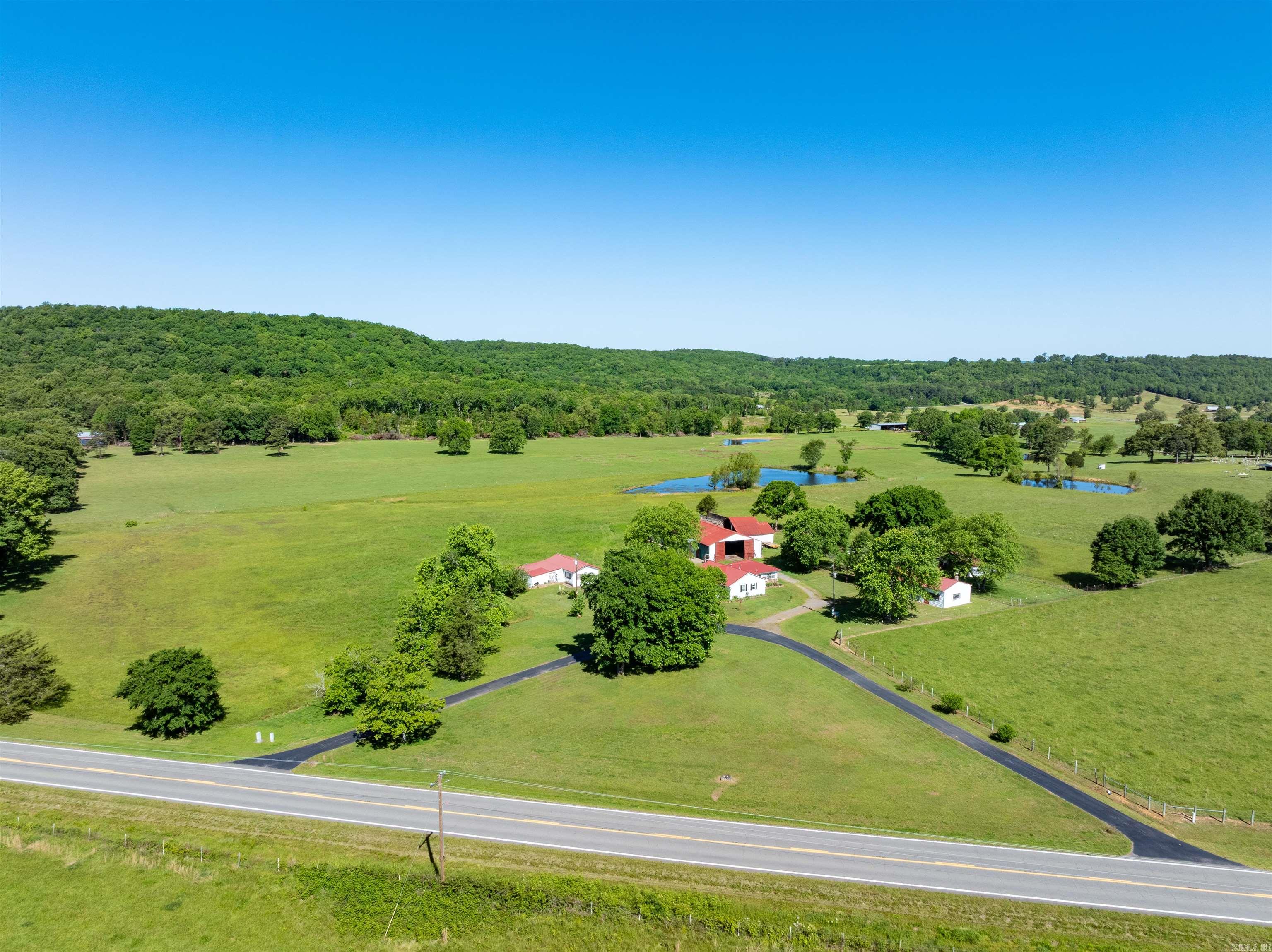 6637 Highway 9  Center Ridge, AR