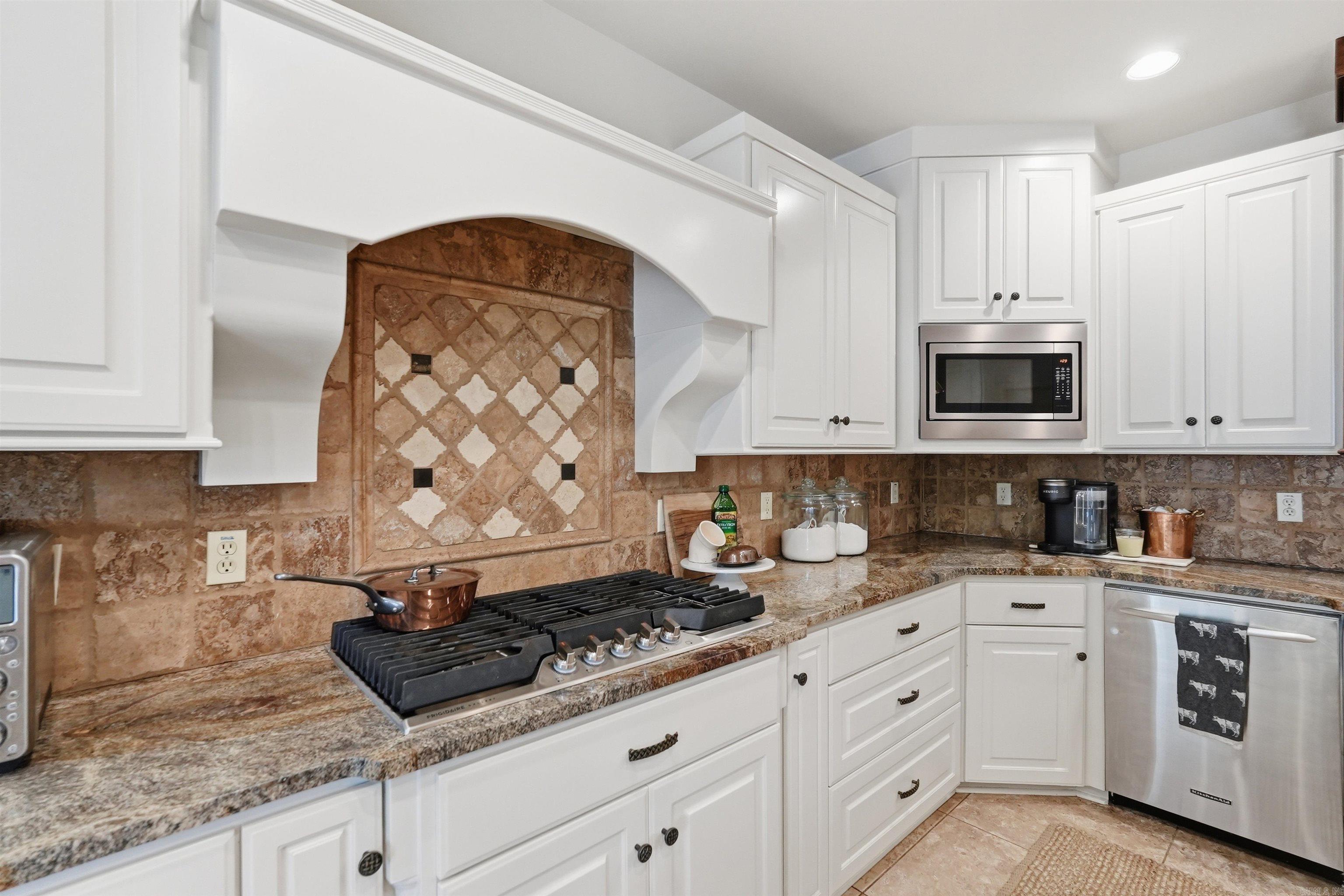 143 Courts Lane Little Rock, AR 72223