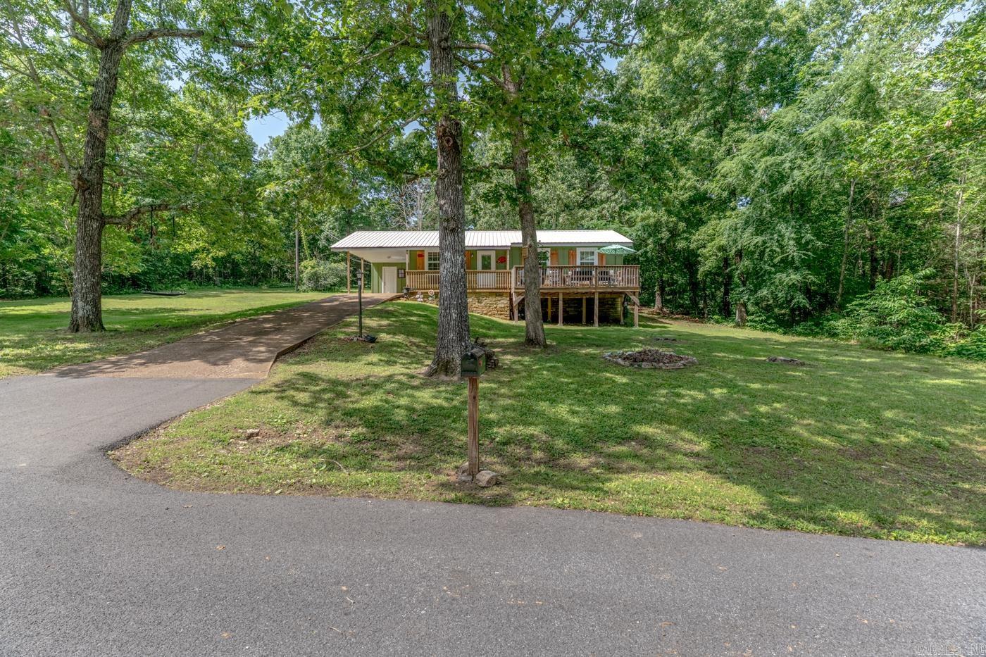 407 Dove Ln Horseshoe Bend, AR 72512