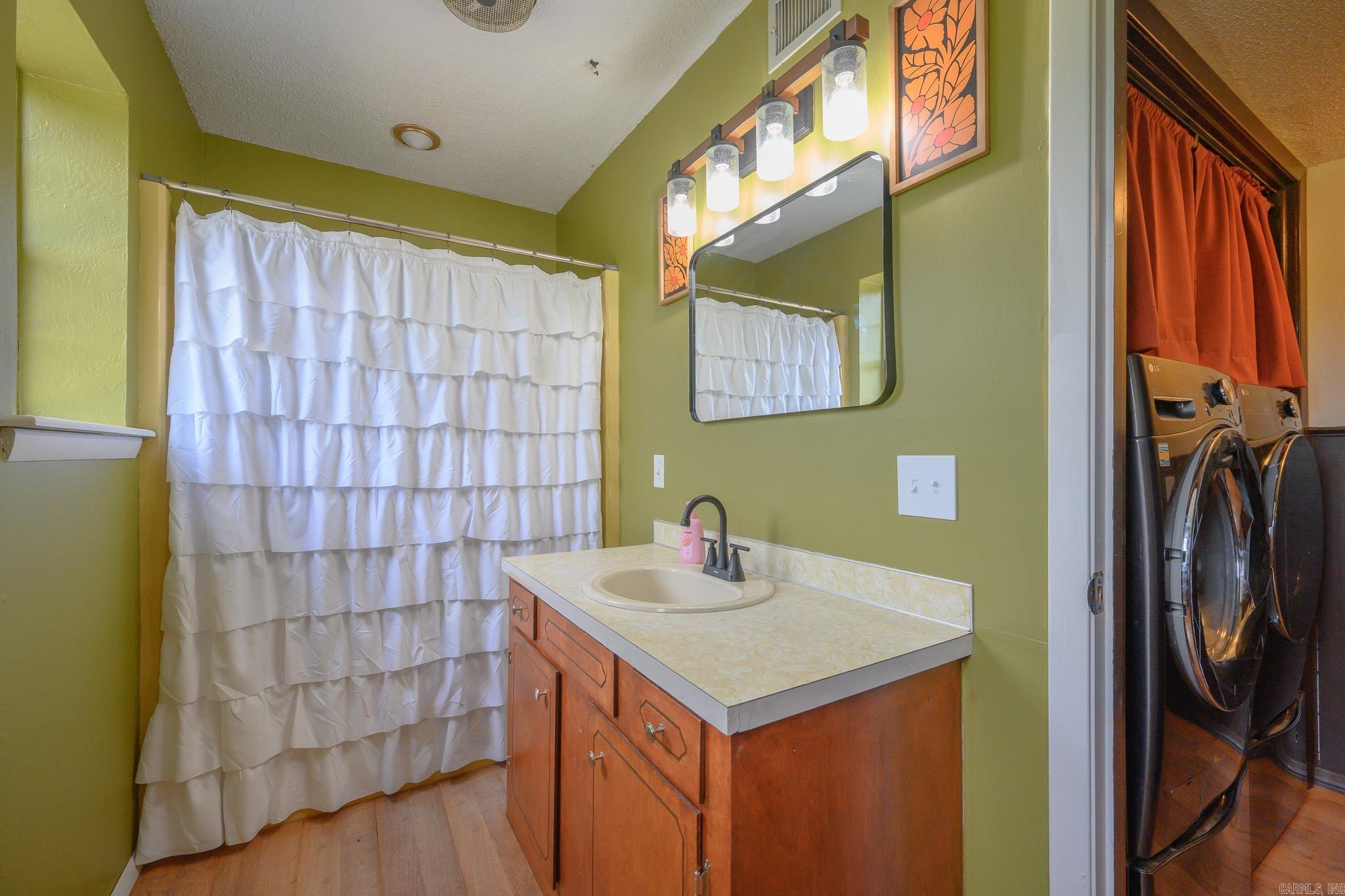 138 Sunrise Lane  Cove, AR