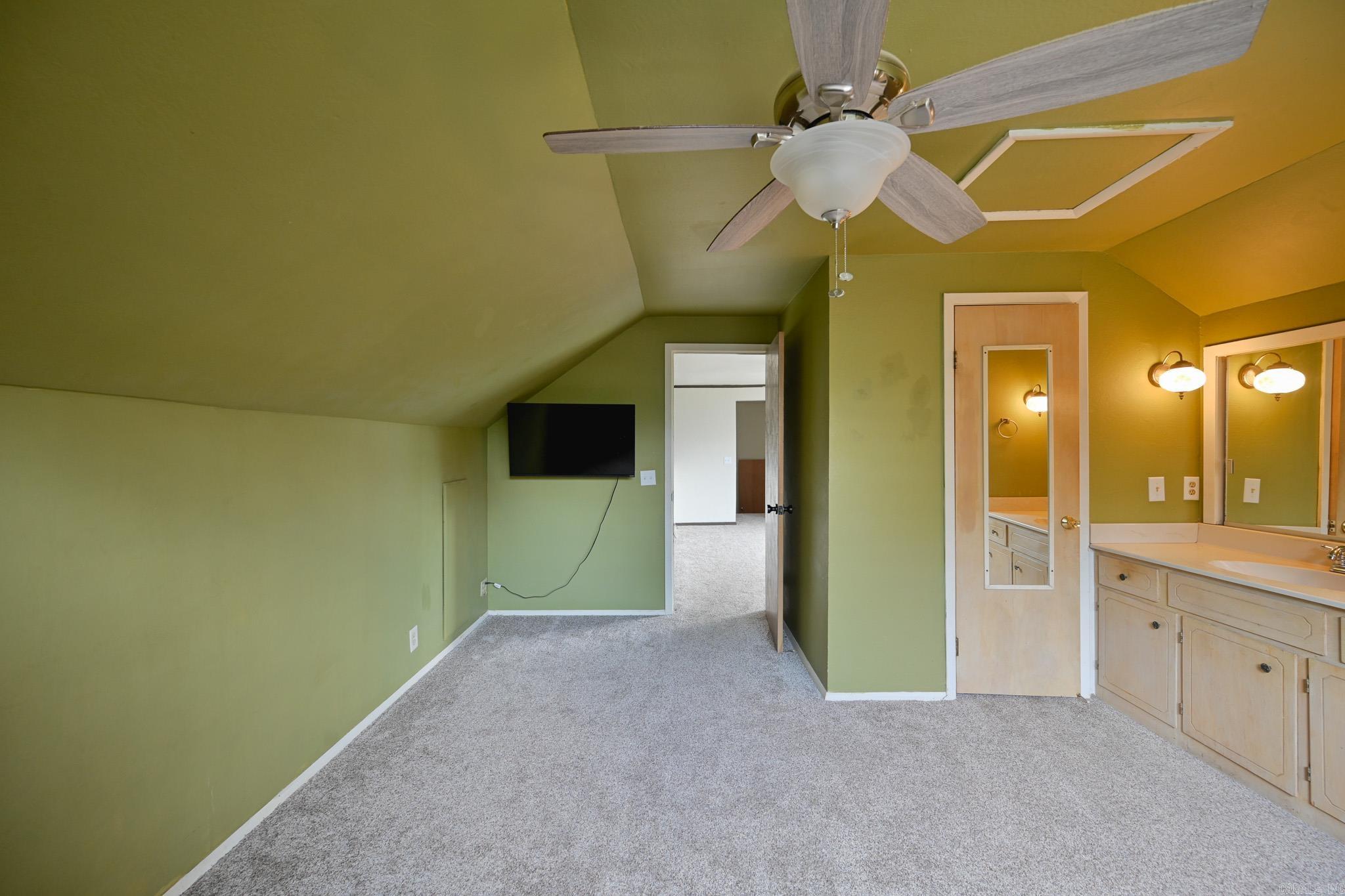 138 Sunrise Lane  Cove, AR