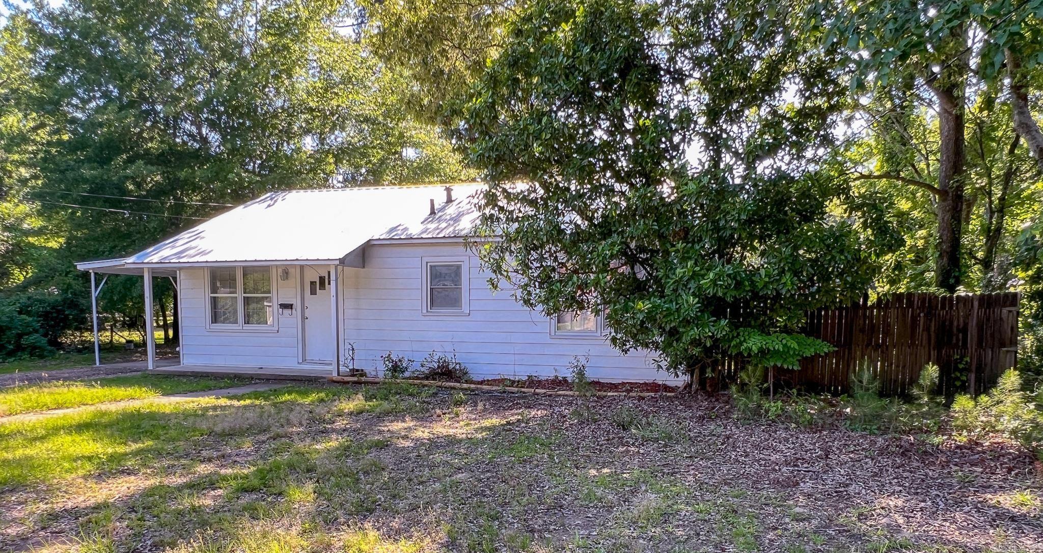 249 N 23rd Street Arkadelphia, AR 71923