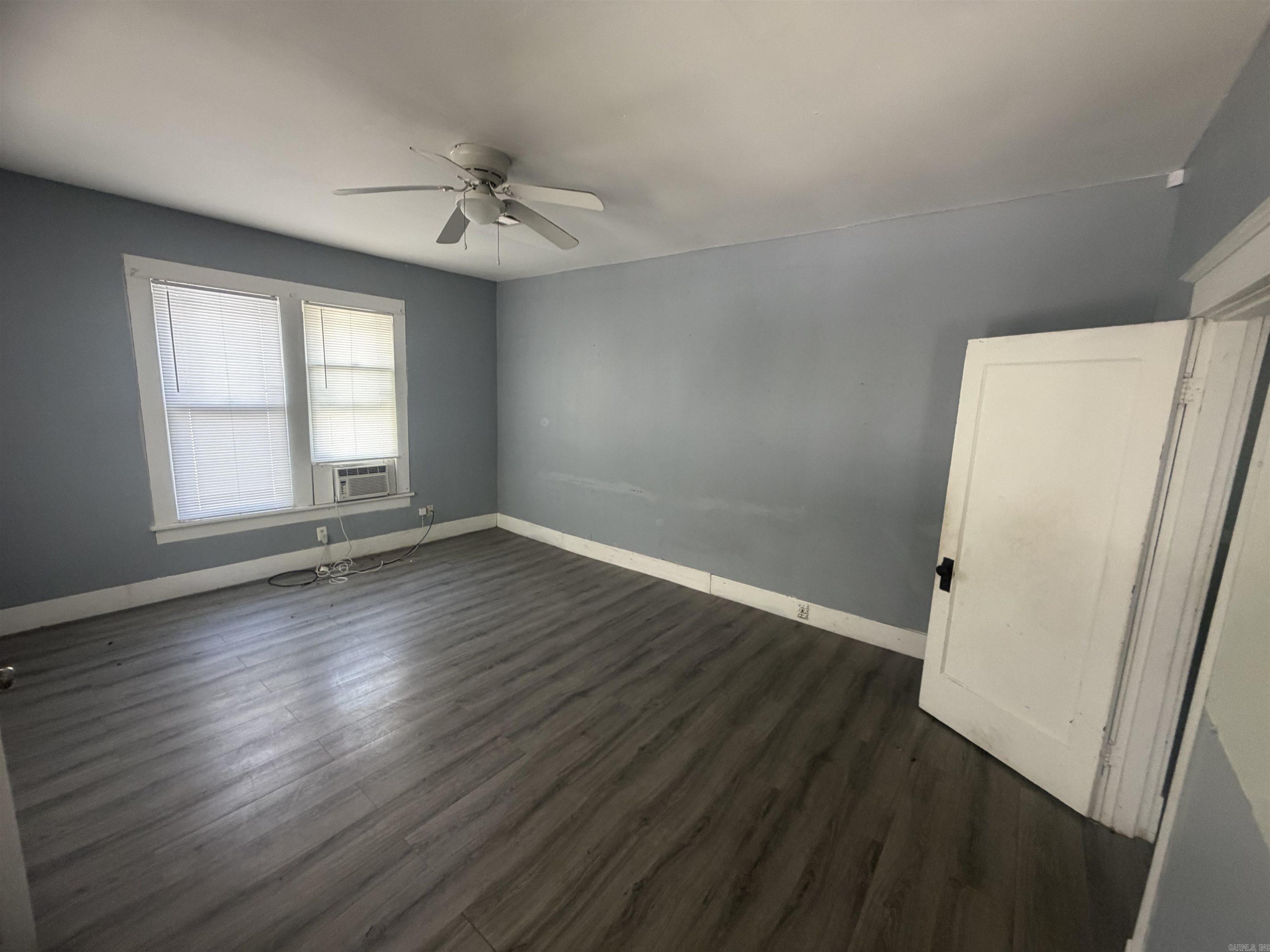 719 Plum Pine Bluff, AR 71603