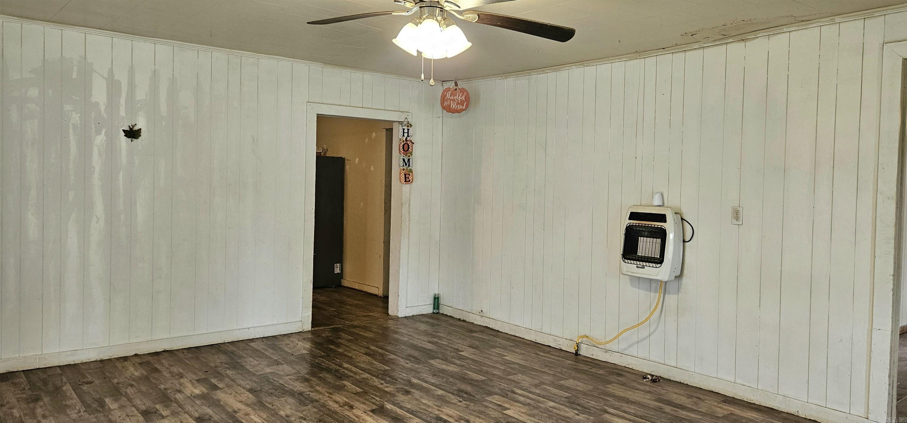 528 E Lake St Street Paragould, AR 72450