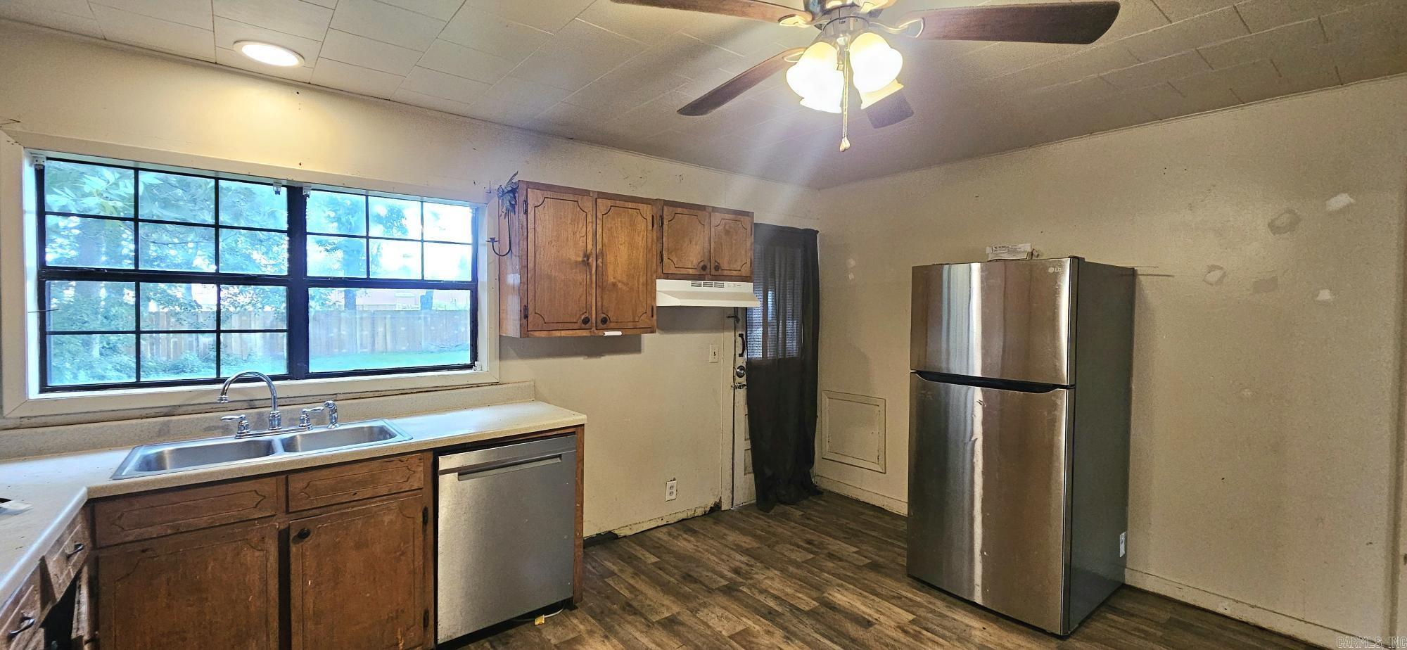 528 E Lake St Street Paragould, AR 72450