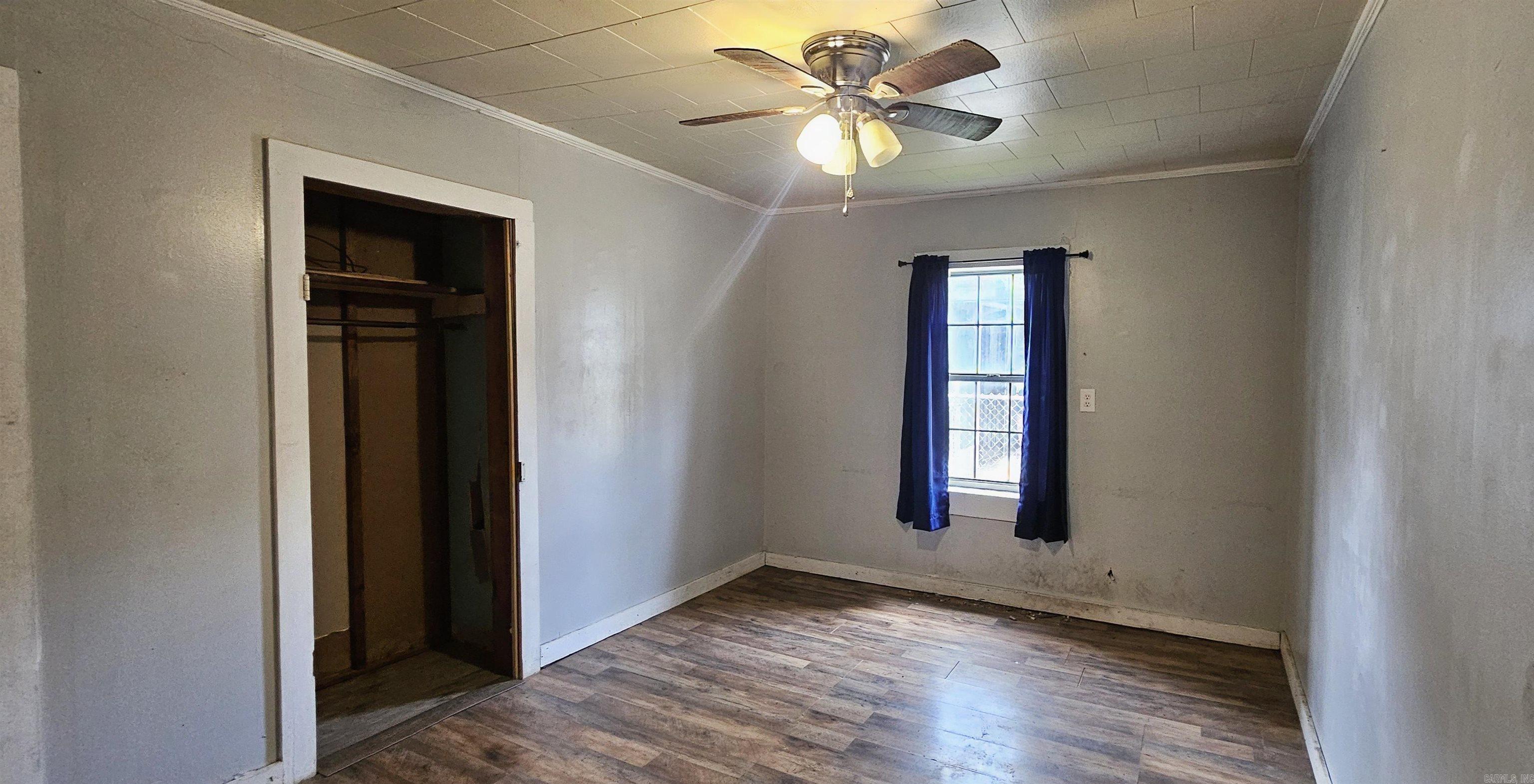 528 E Lake St Street Paragould, AR 72450