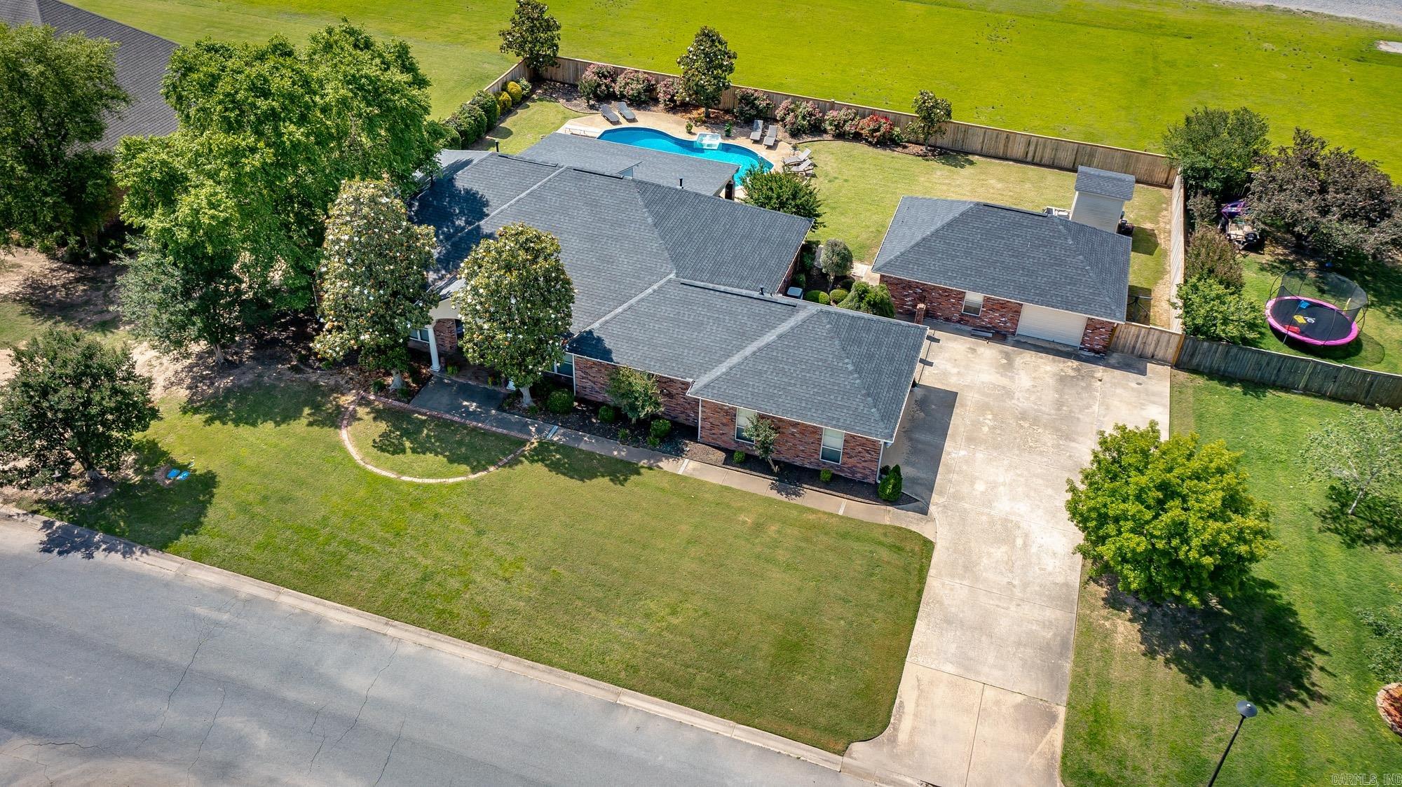 108 Cambridge  England, AR