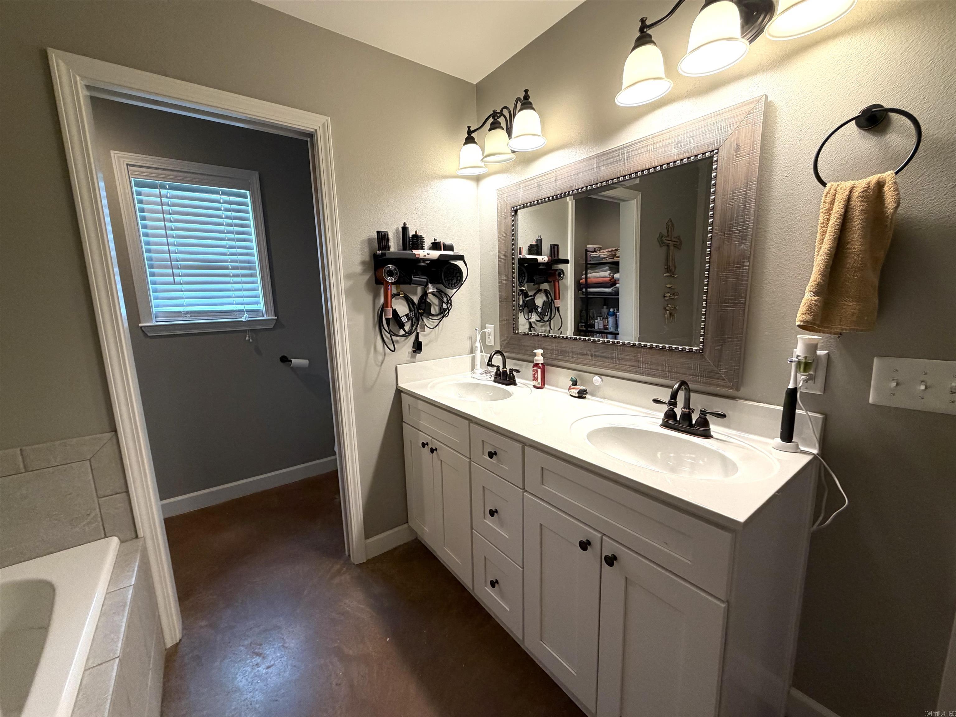 804 laurel  Searcy, AR