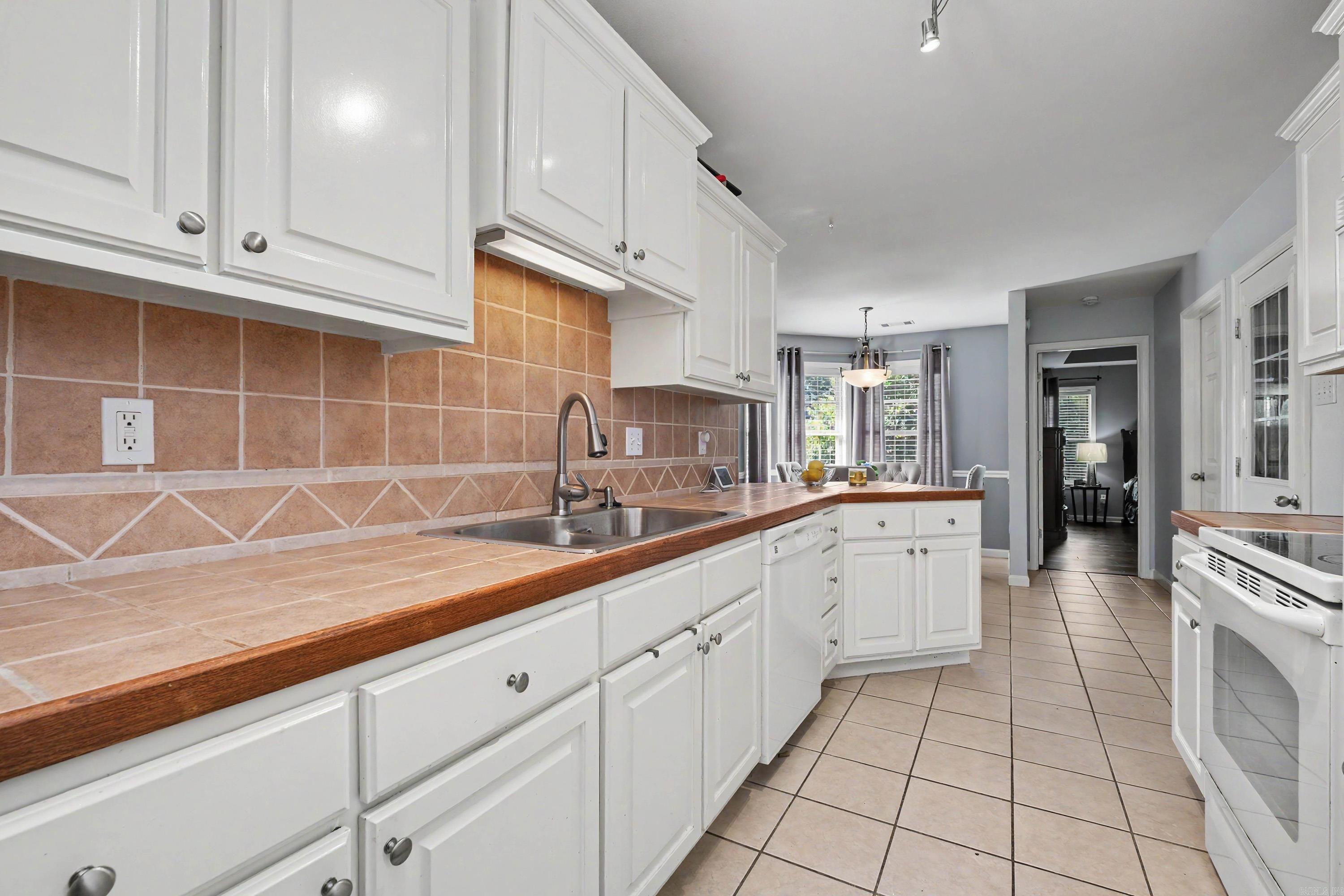 1741 Hidden Creek  Sherwood, AR