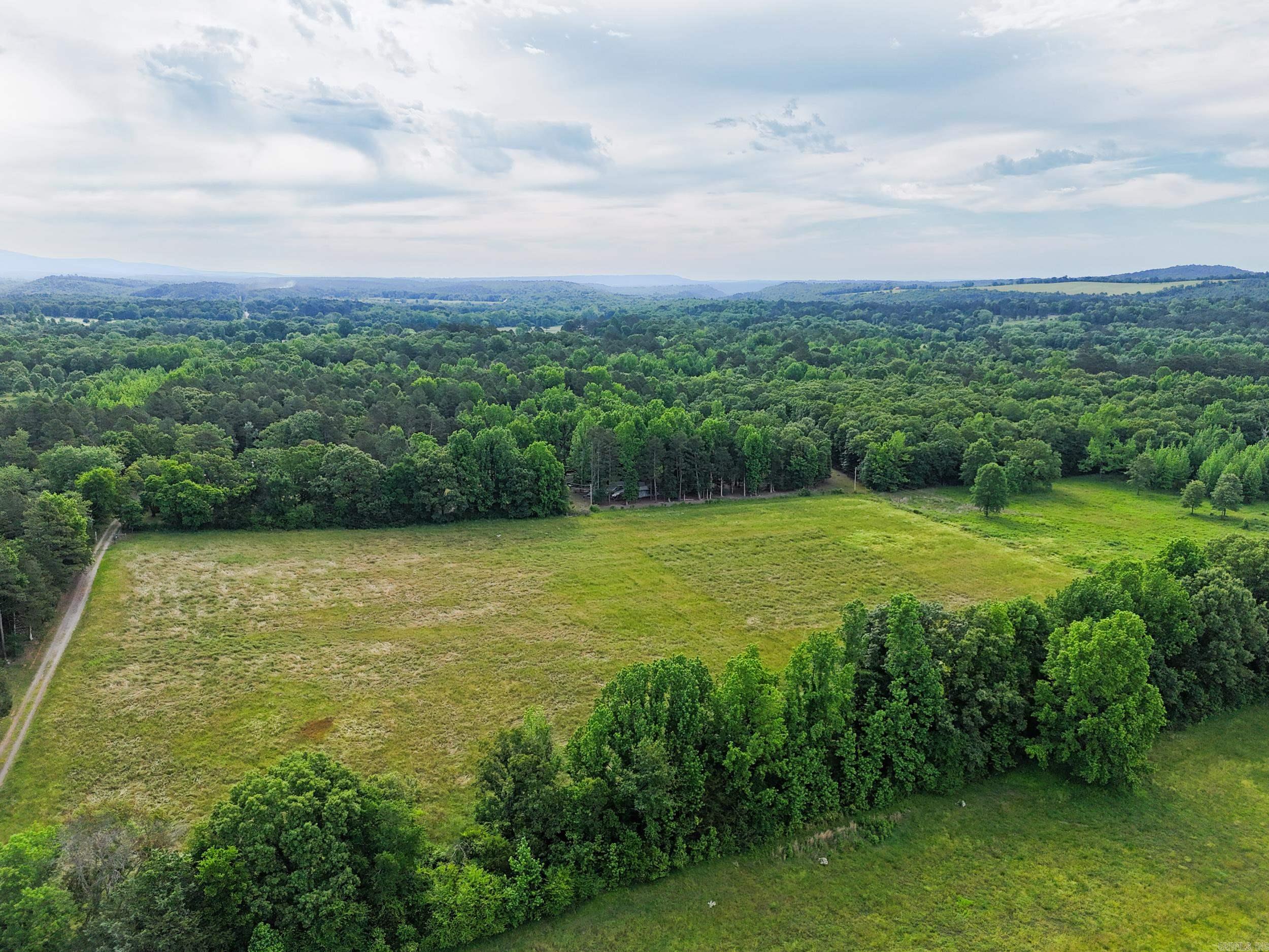 432 County Road 3355  Clarksville, AR