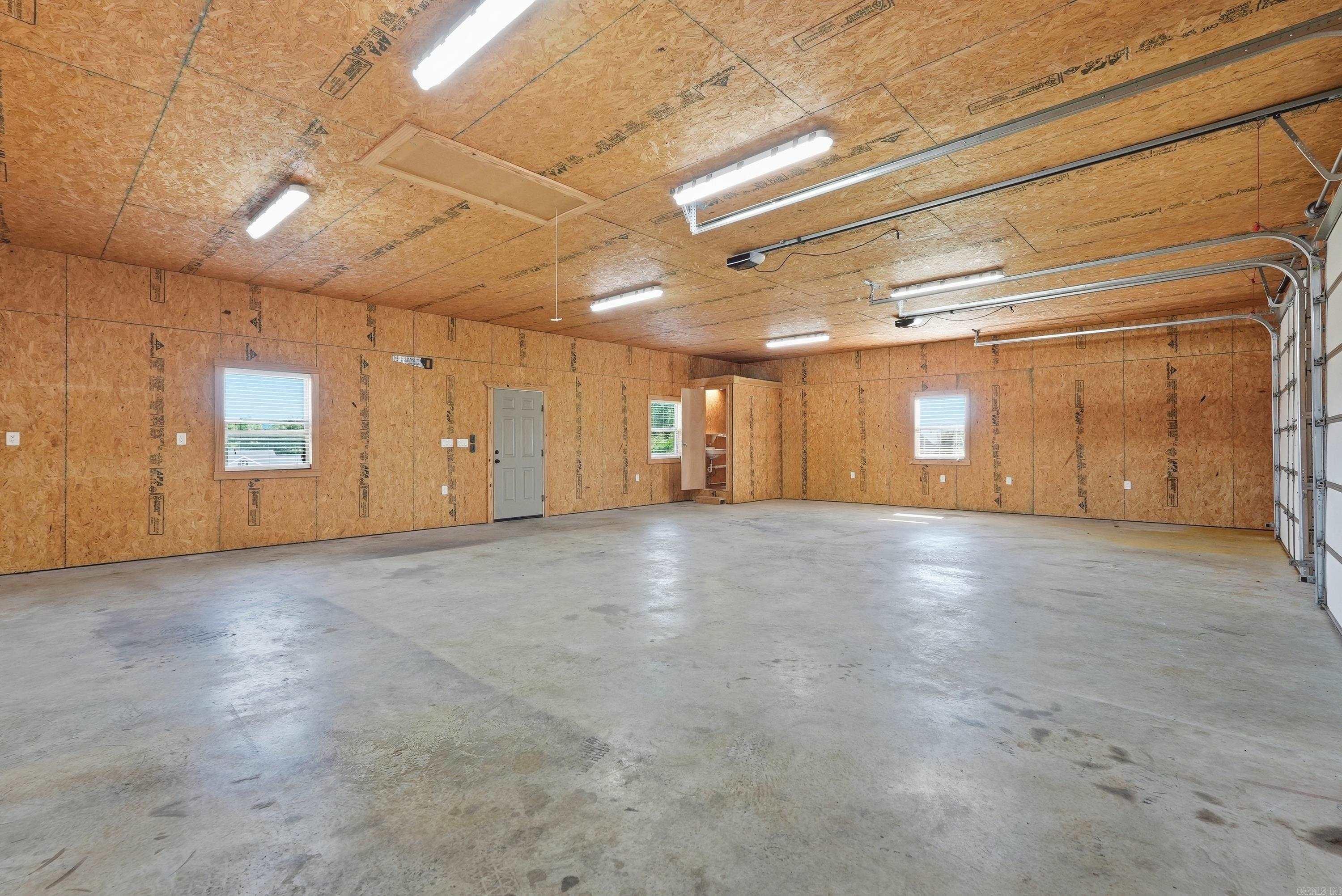 27 Winterberry Drive  Greenbrier, AR