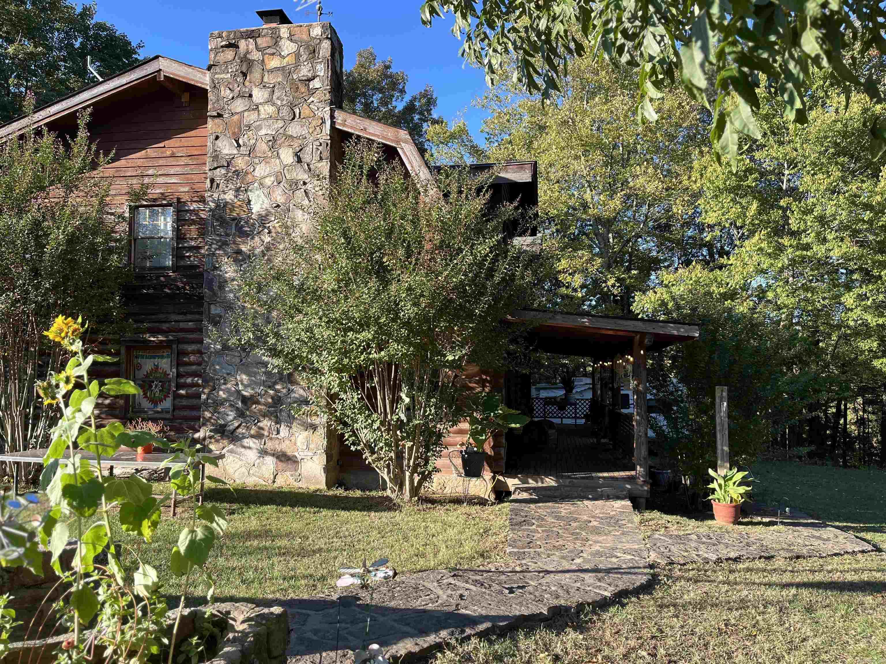 2204 & 2202 Brownsville Road  Greers Ferry, AR