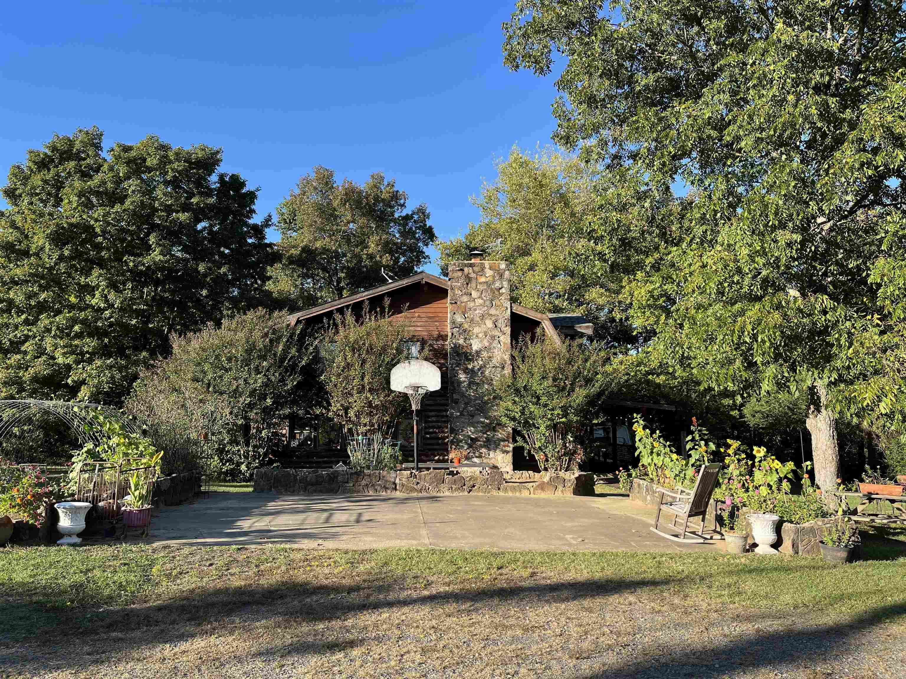 2204 & 2202 Brownsville Road  Greers Ferry, AR