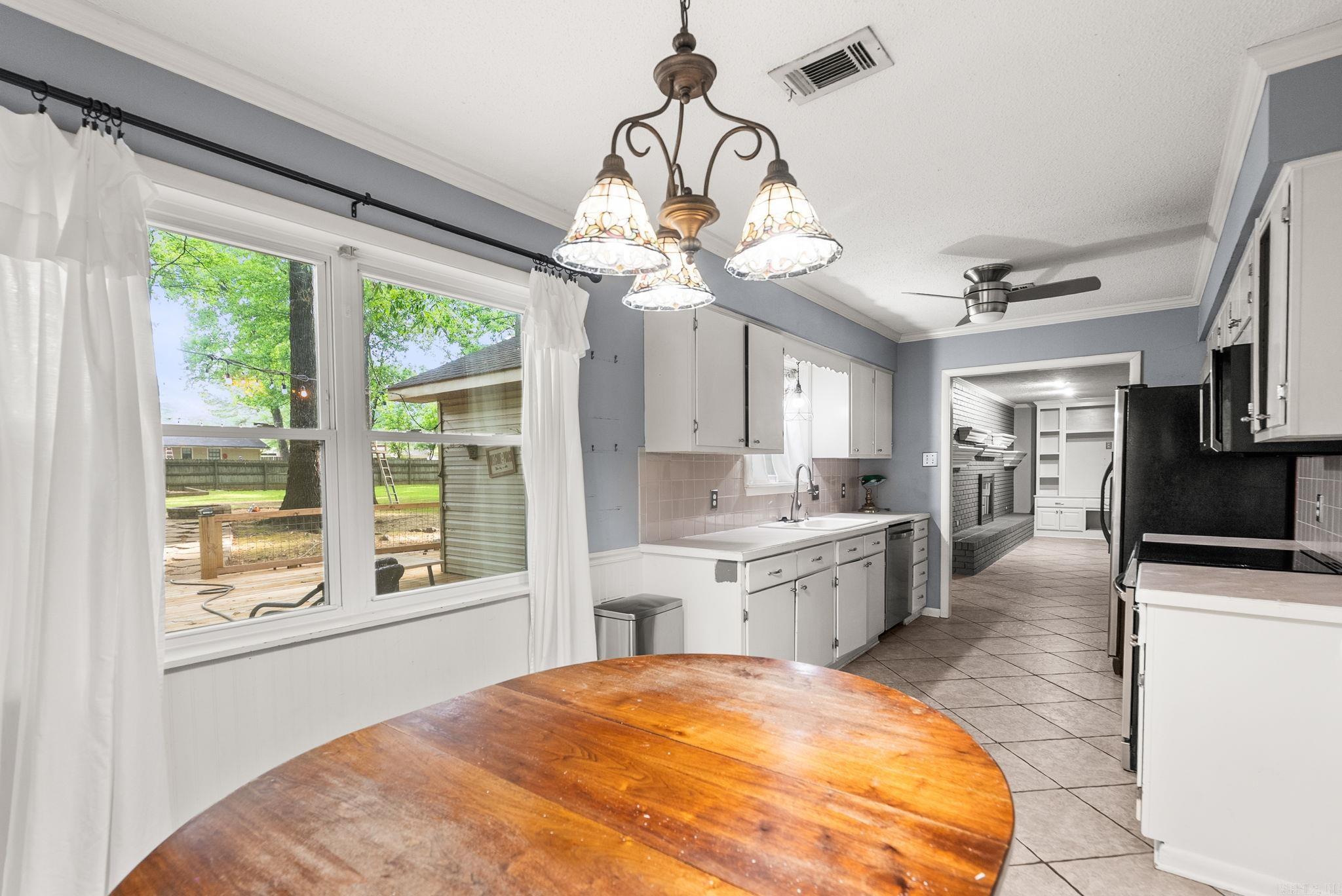 38 White Oak Dr  Conway, AR