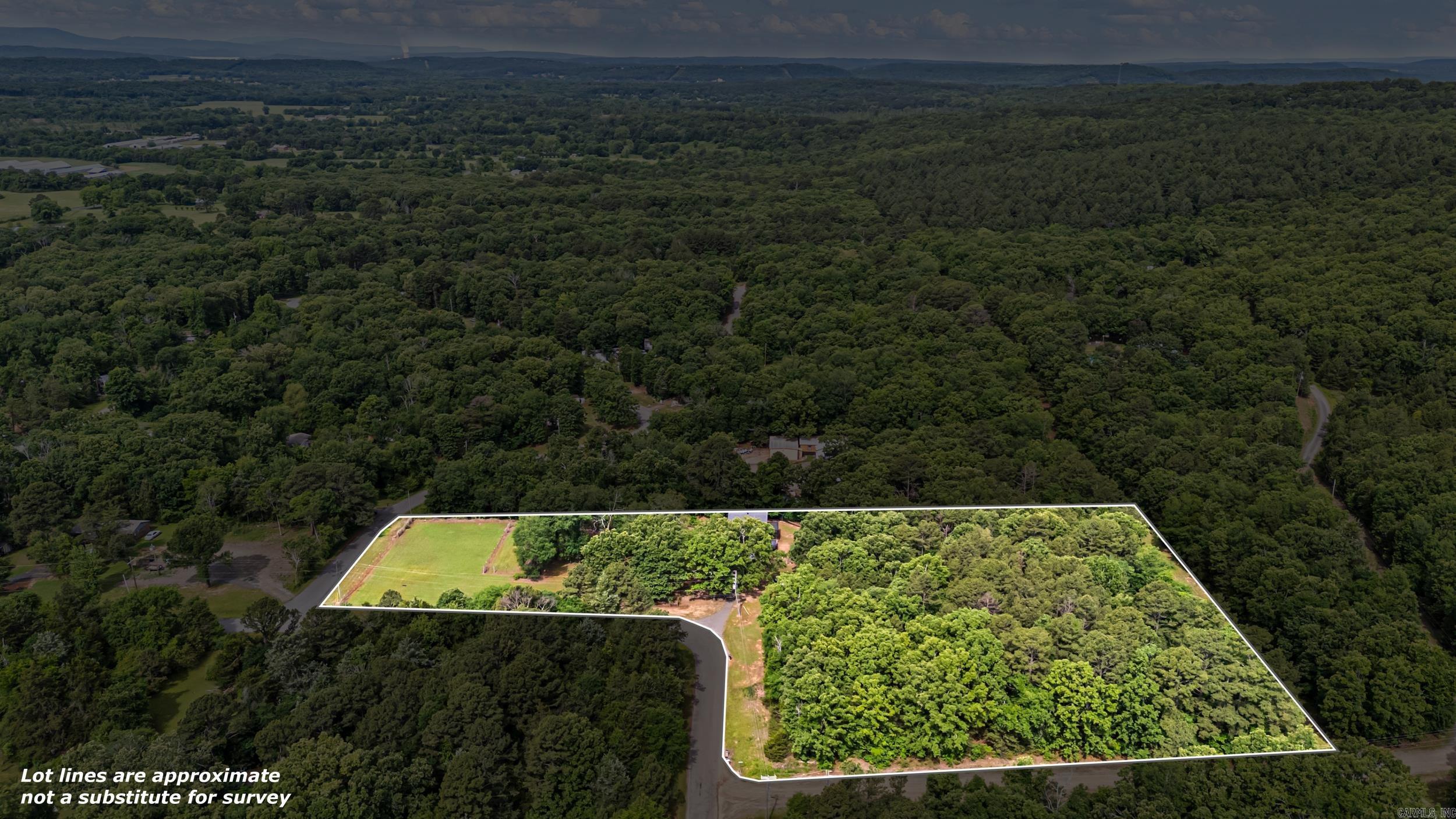 1878 Paradise Acres  Russellville, AR