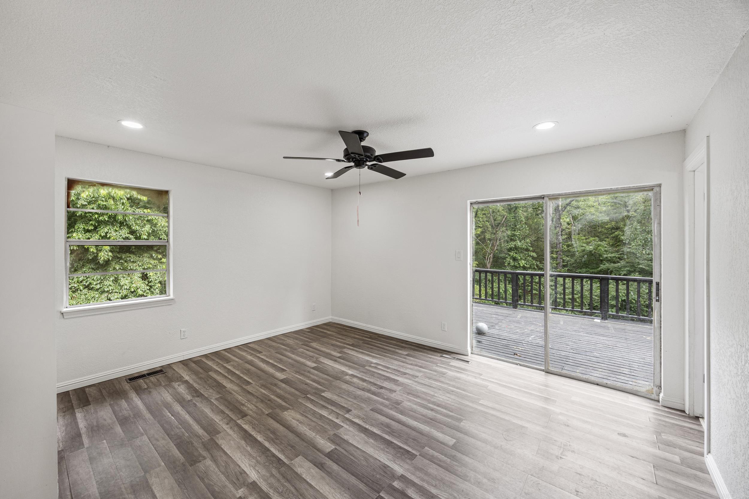 1878 Paradise Acres  Russellville, AR