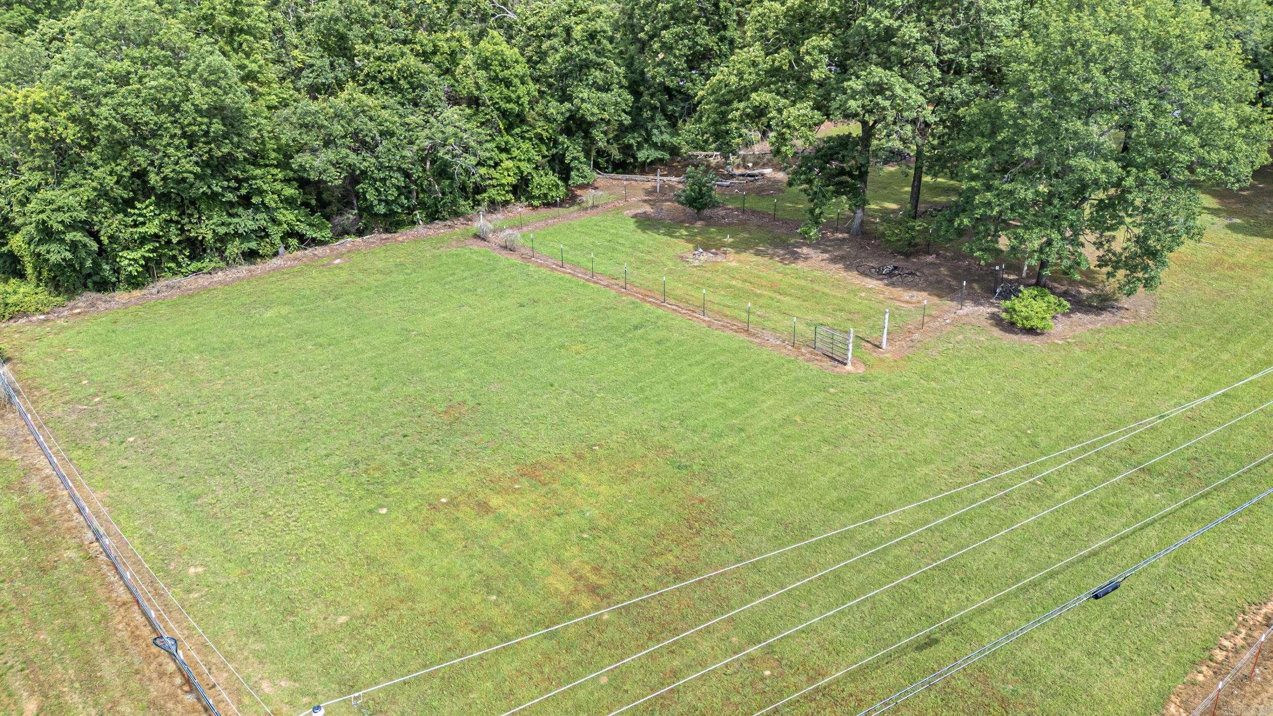 1878 Paradise Acres  Russellville, AR