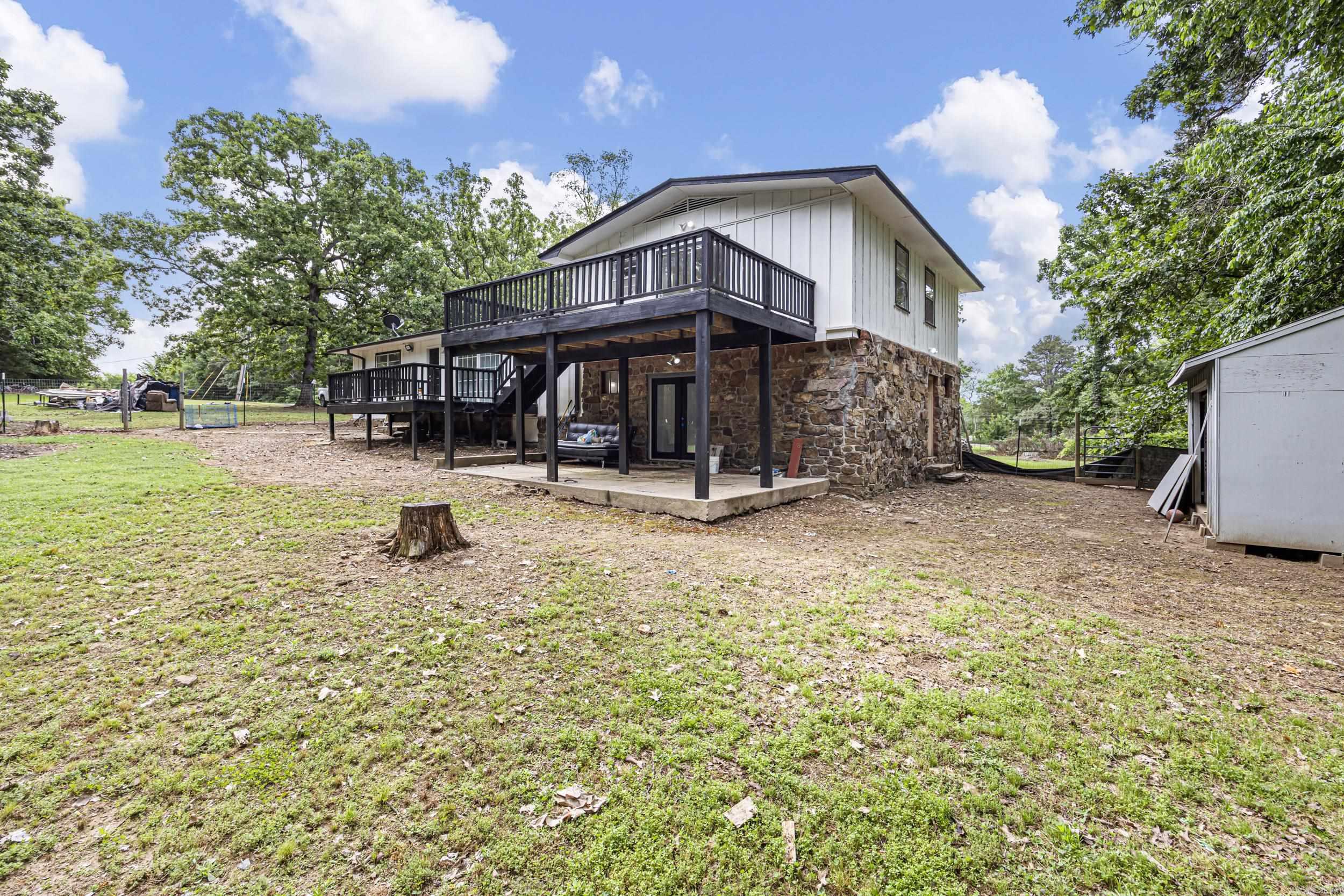 1878 Paradise Acres  Russellville, AR