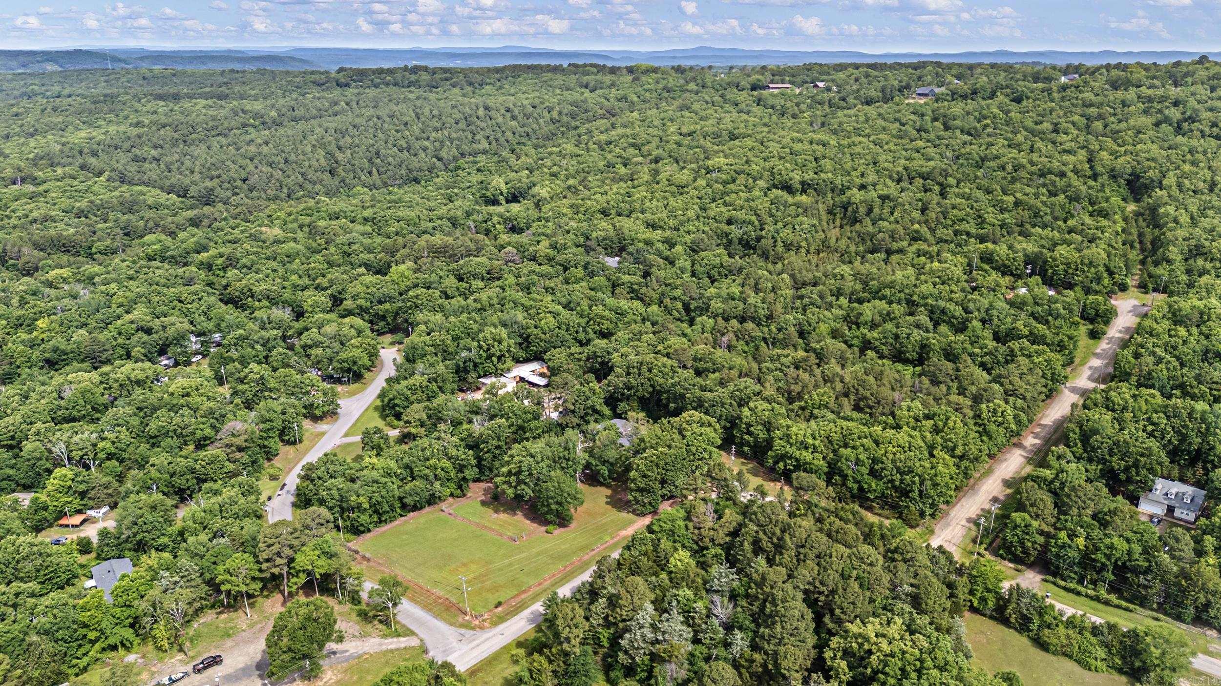 1878 Paradise Acres  Russellville, AR