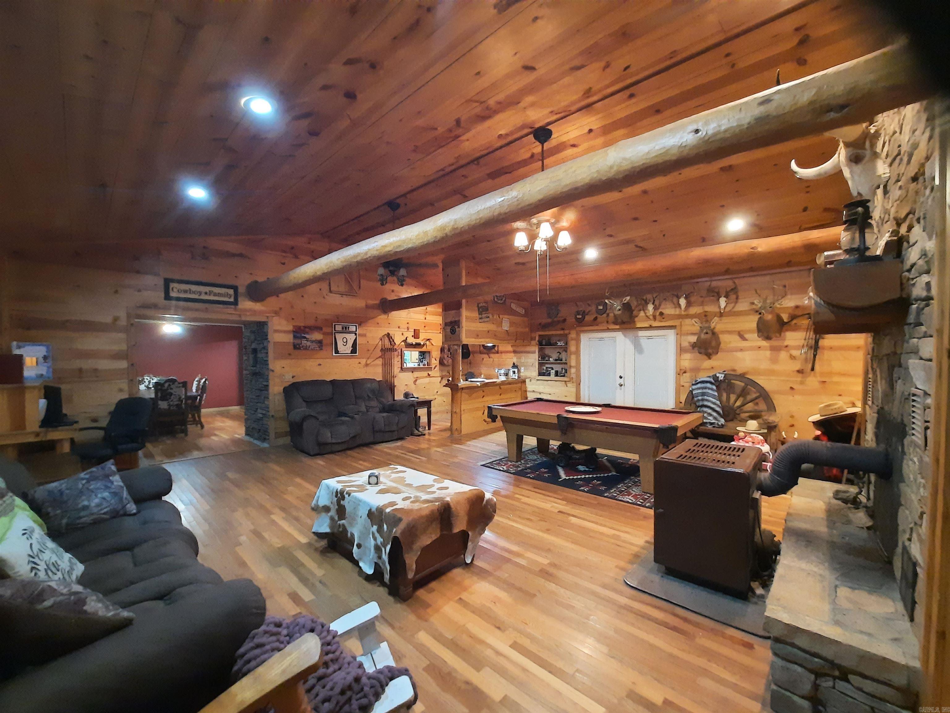 652 Oliver  Mountain View, AR