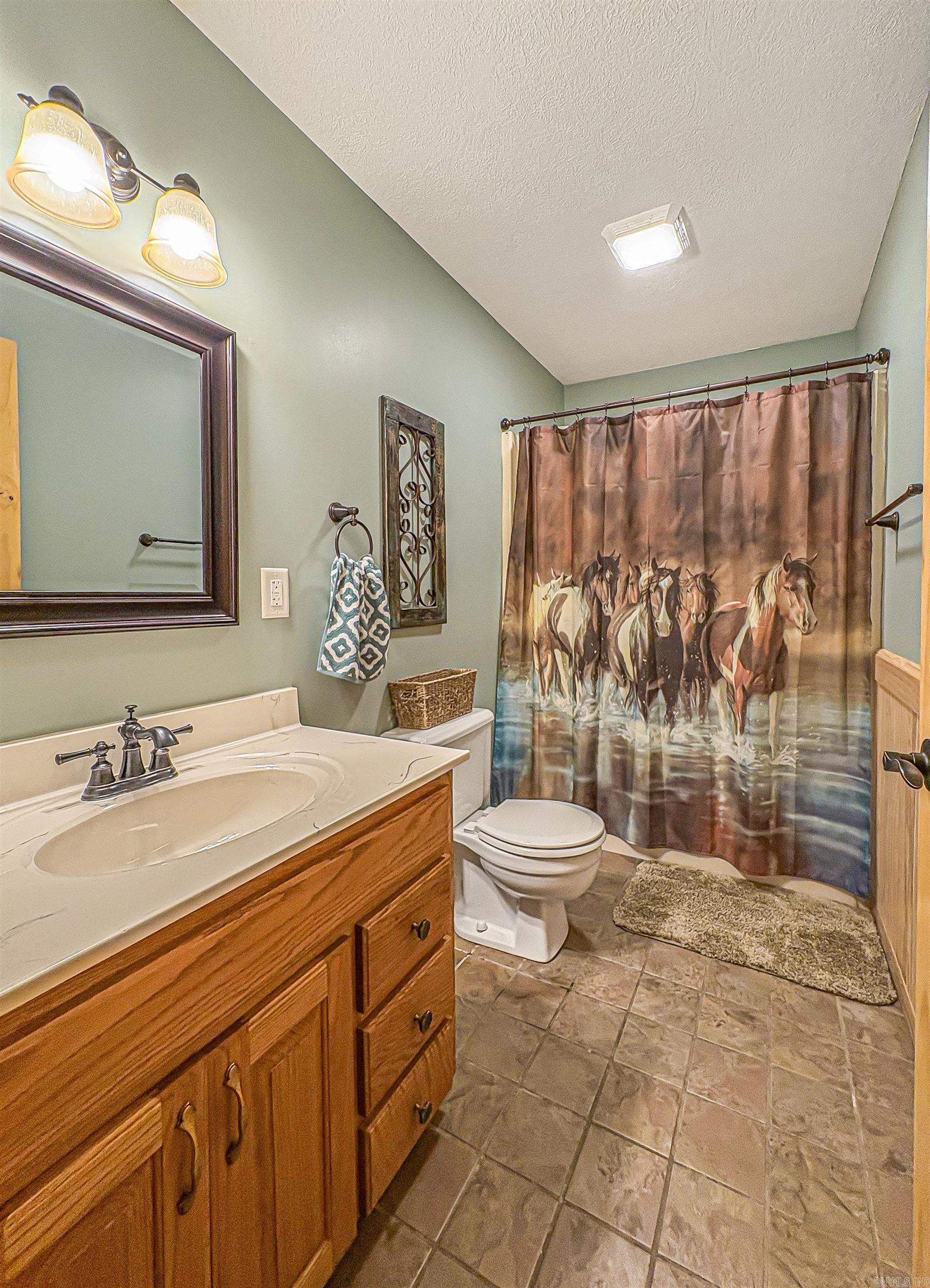 3811 MC 6014  Yellville, AR