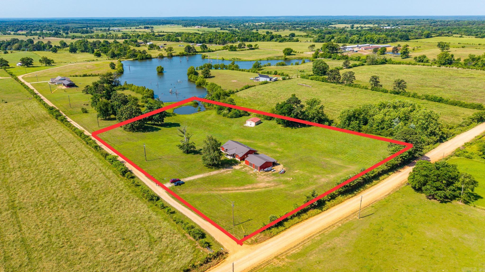 233 Cornbridge Lake Road  Nashville, AR