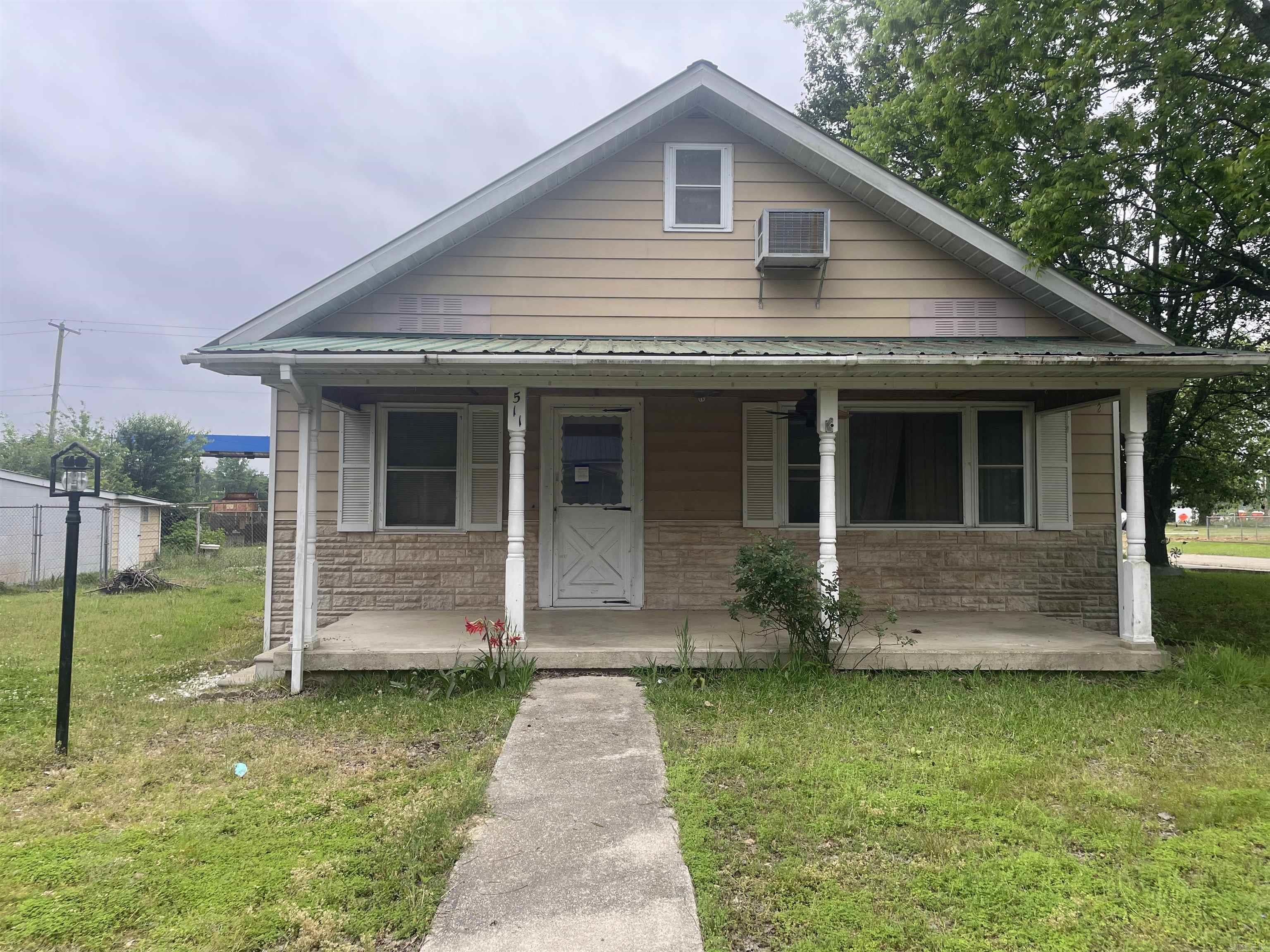 511 W 1st Street  Dierks, AR