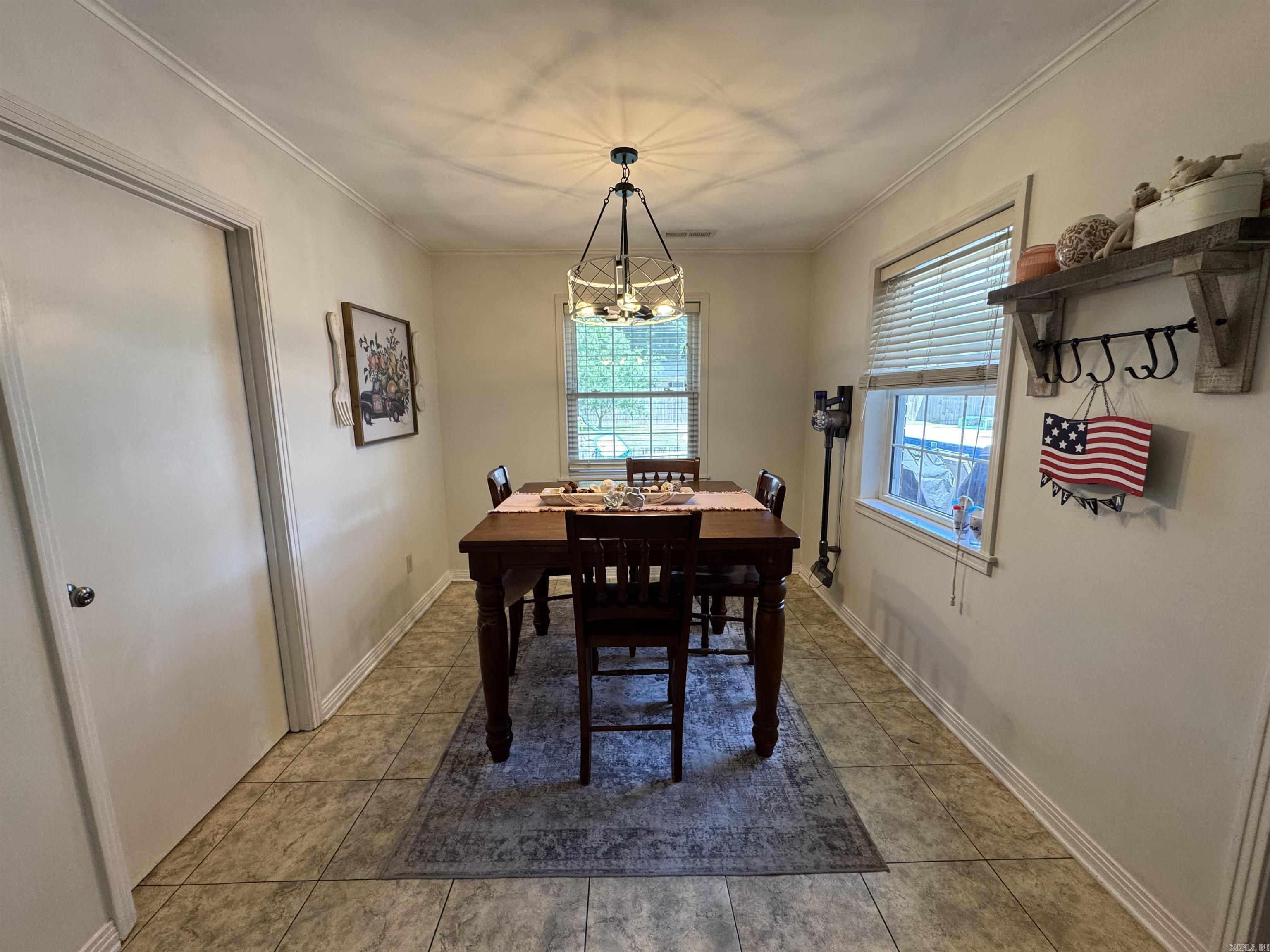 2107 Strait  Stuttgart, AR