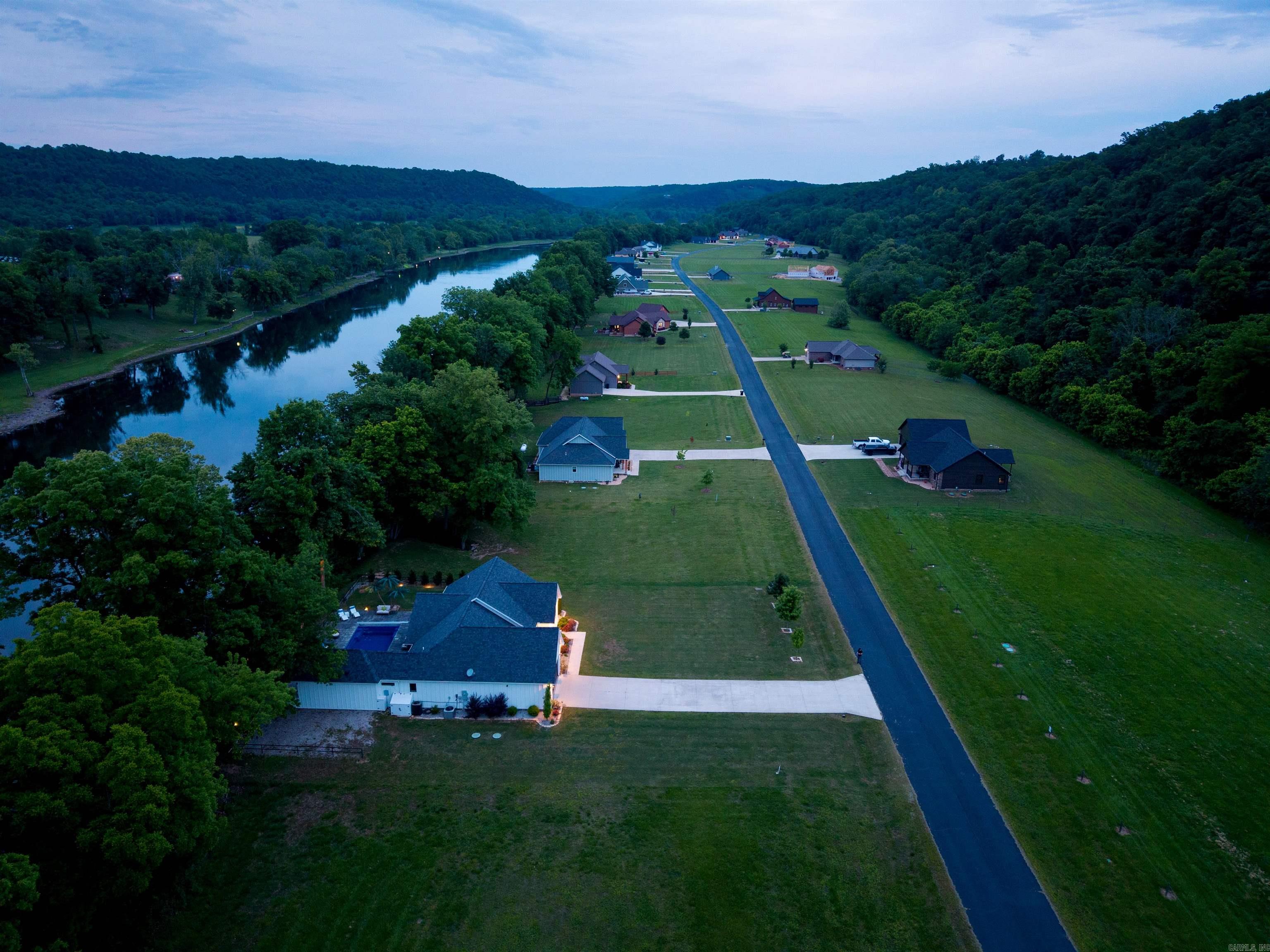 1297 Cane Island Road  Flippin, AR