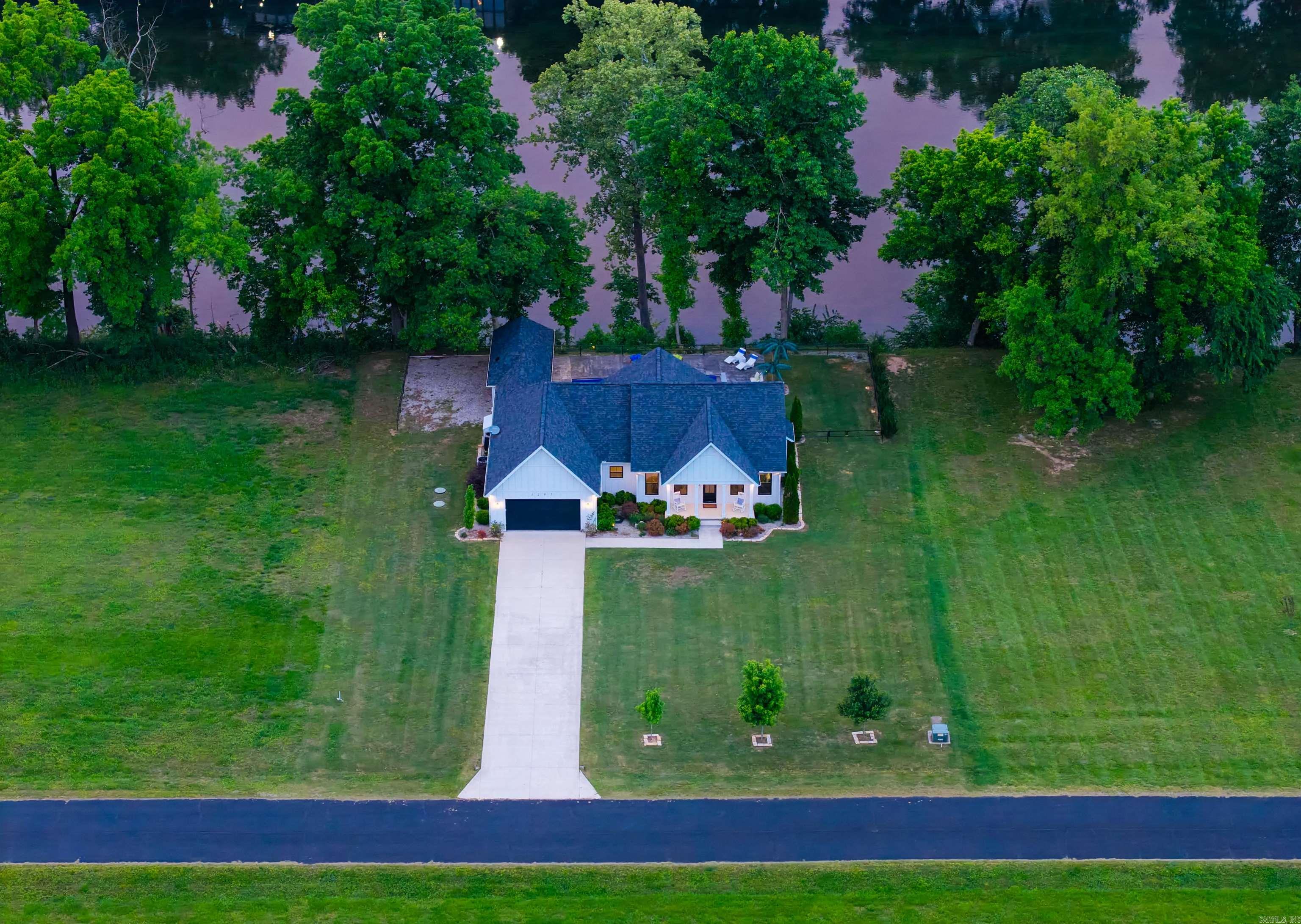 1297 Cane Island Road  Flippin, AR