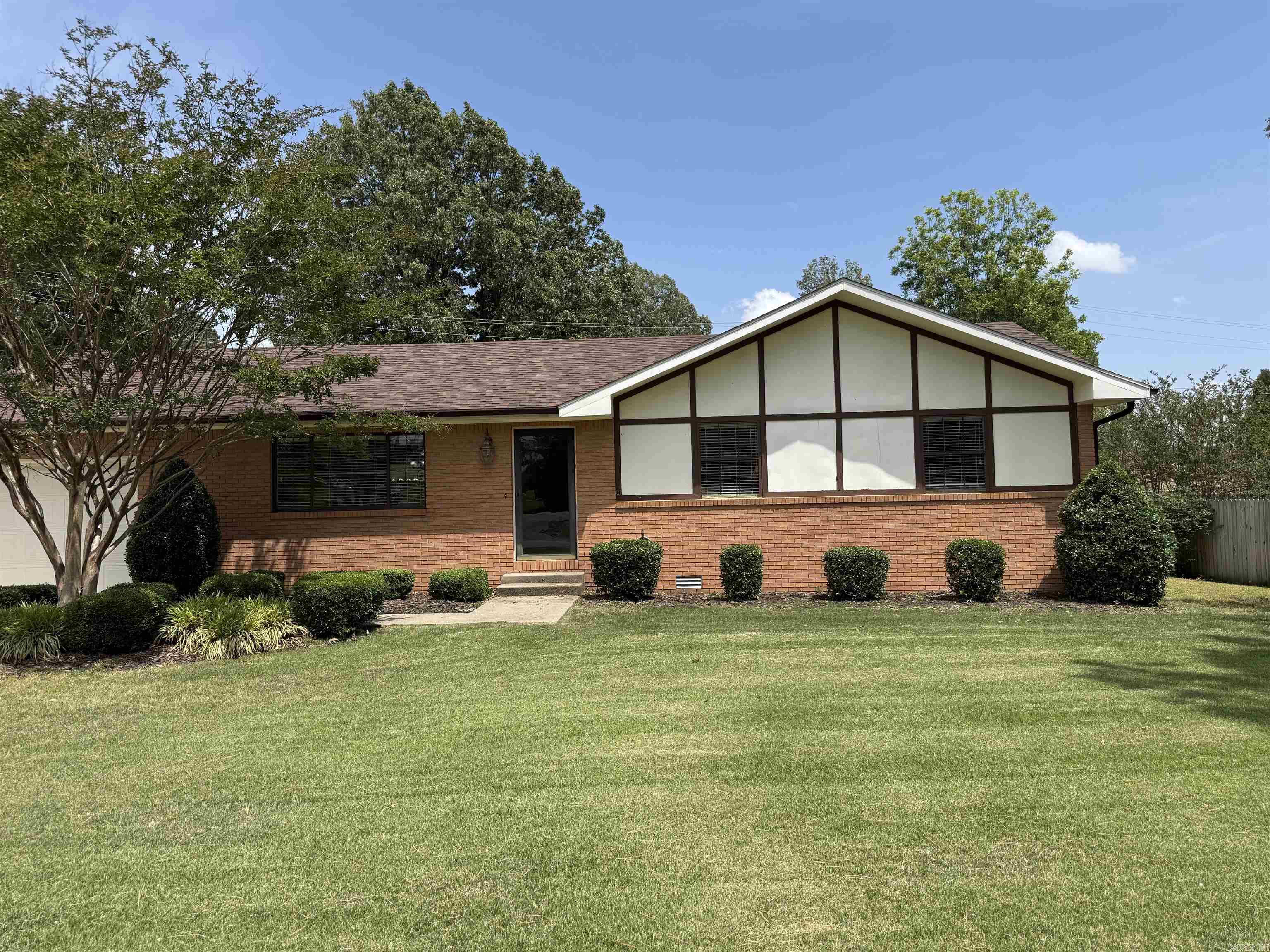 755 N 12th Ave  Piggott, AR