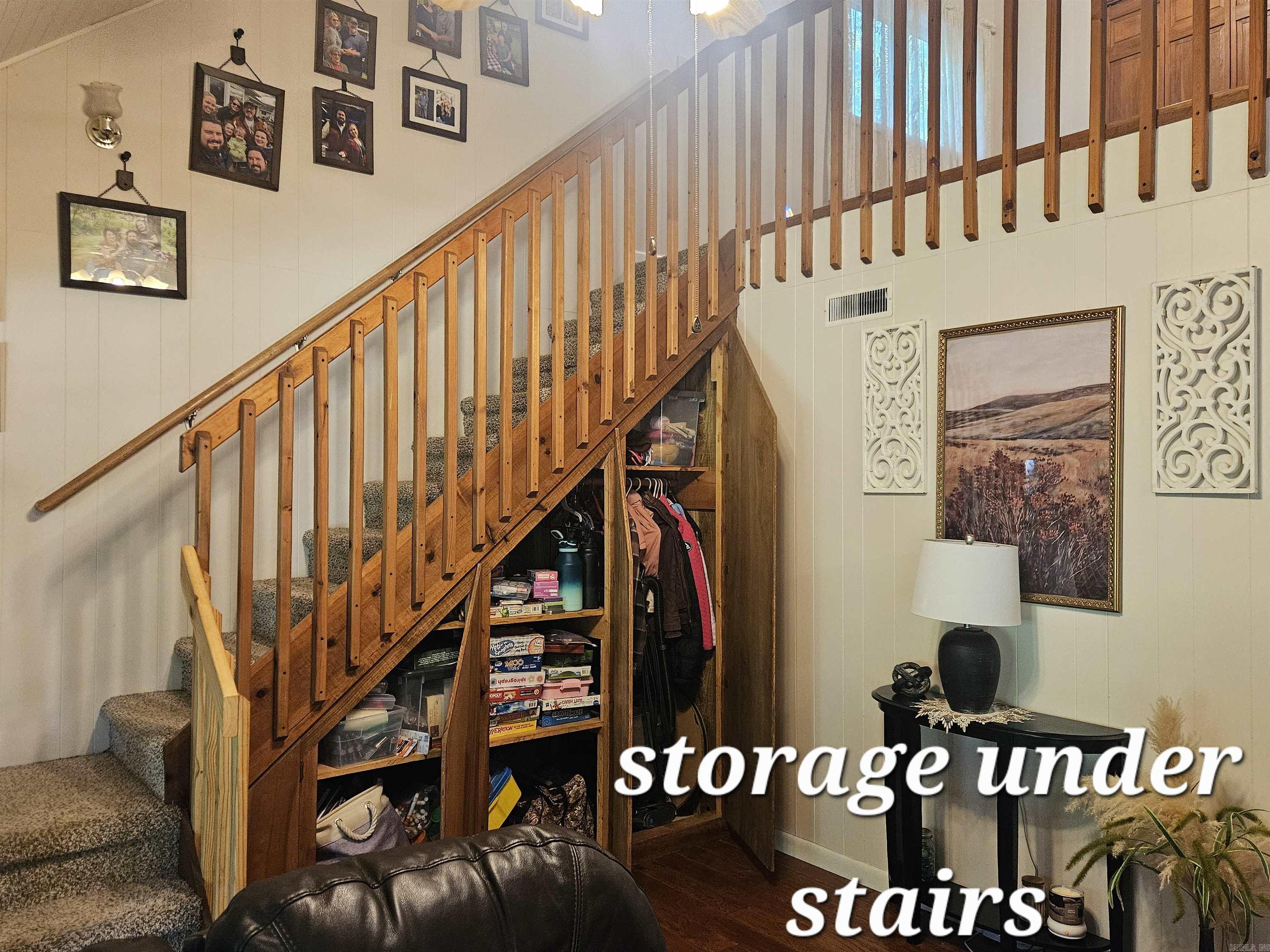 3986 Oak Grove  Mountain View, AR