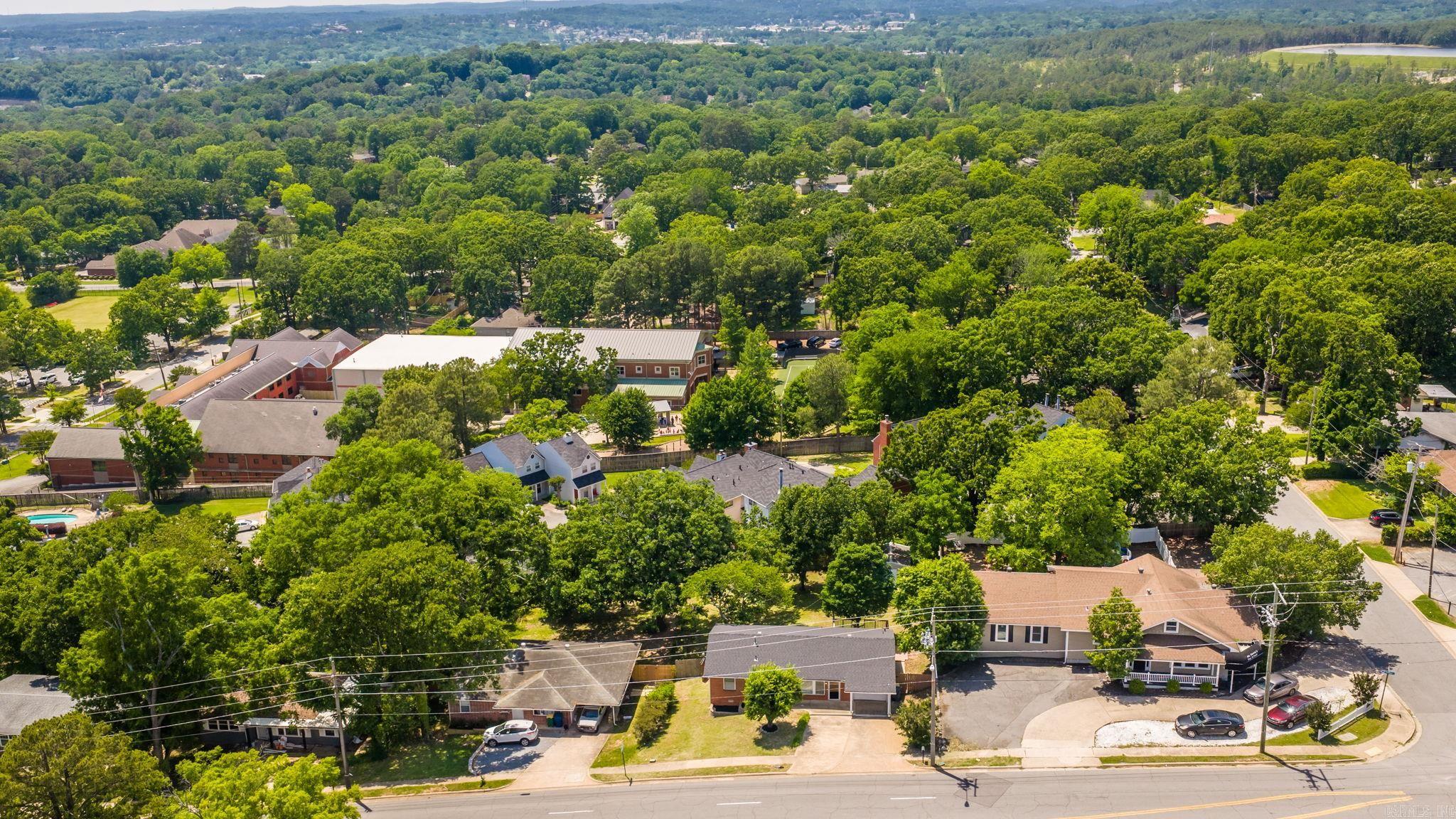 1814 N mississippi  Little Rock, AR