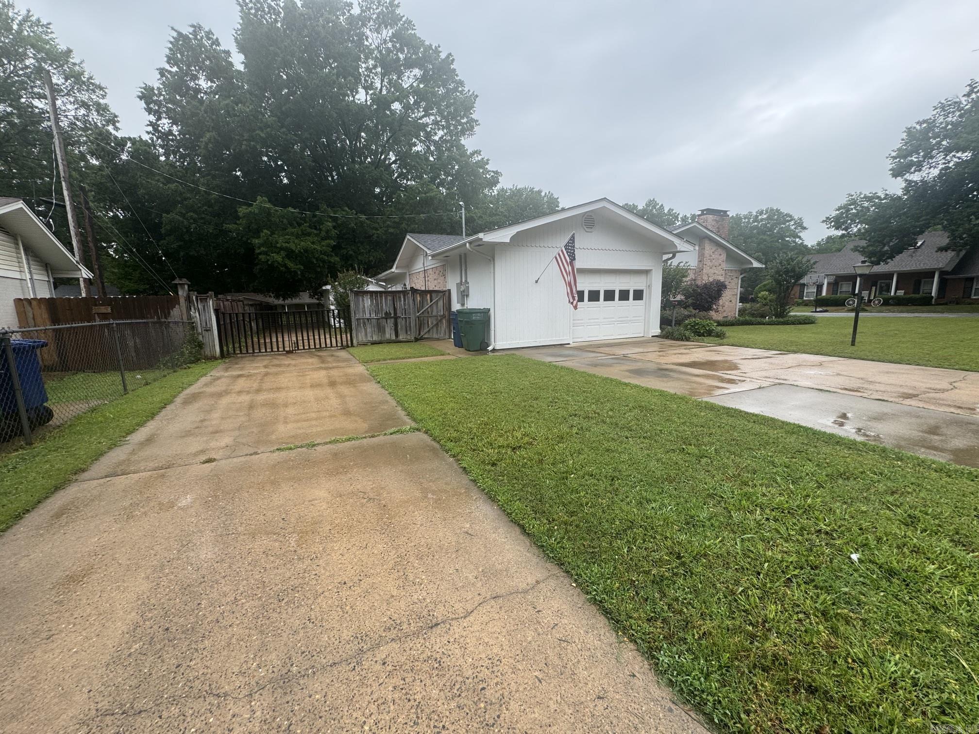 1 Mark  Conway, AR