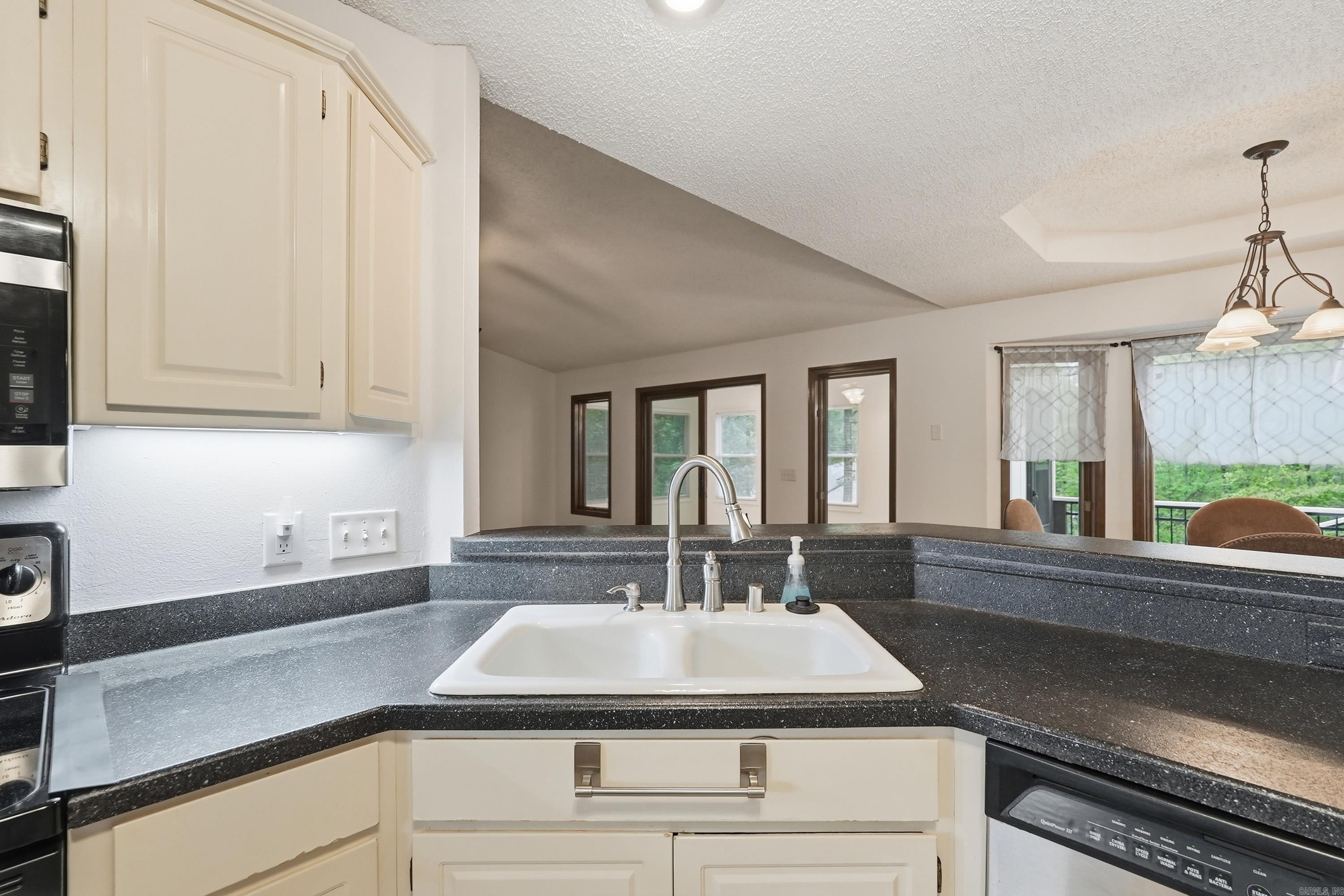 12 Huesca Lane  Hot Springs Village, AR