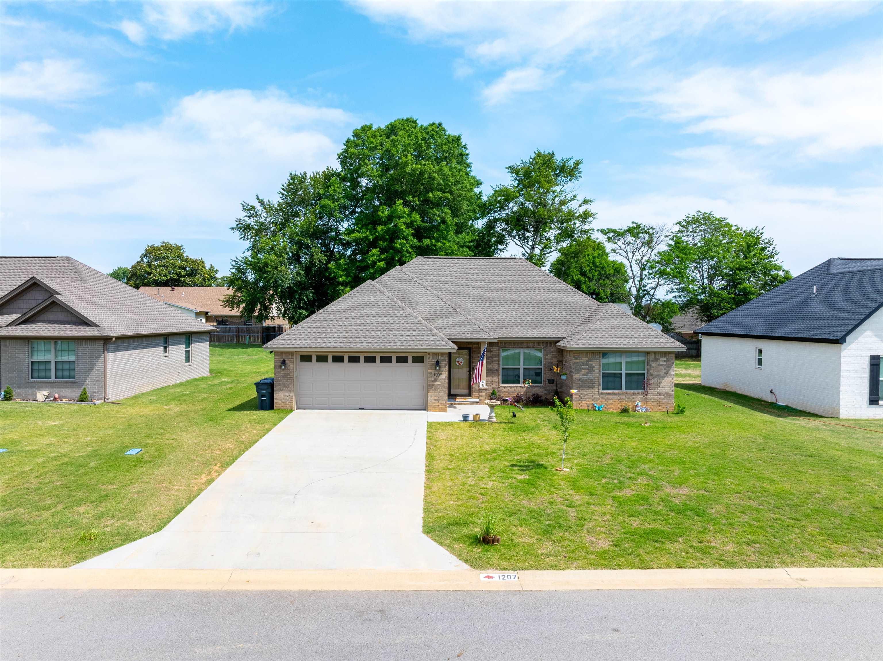 1207 Ridgefield  Searcy, AR