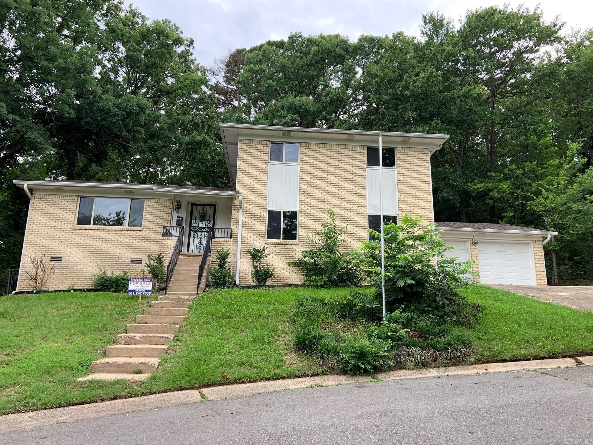 8 Brookridge Cove