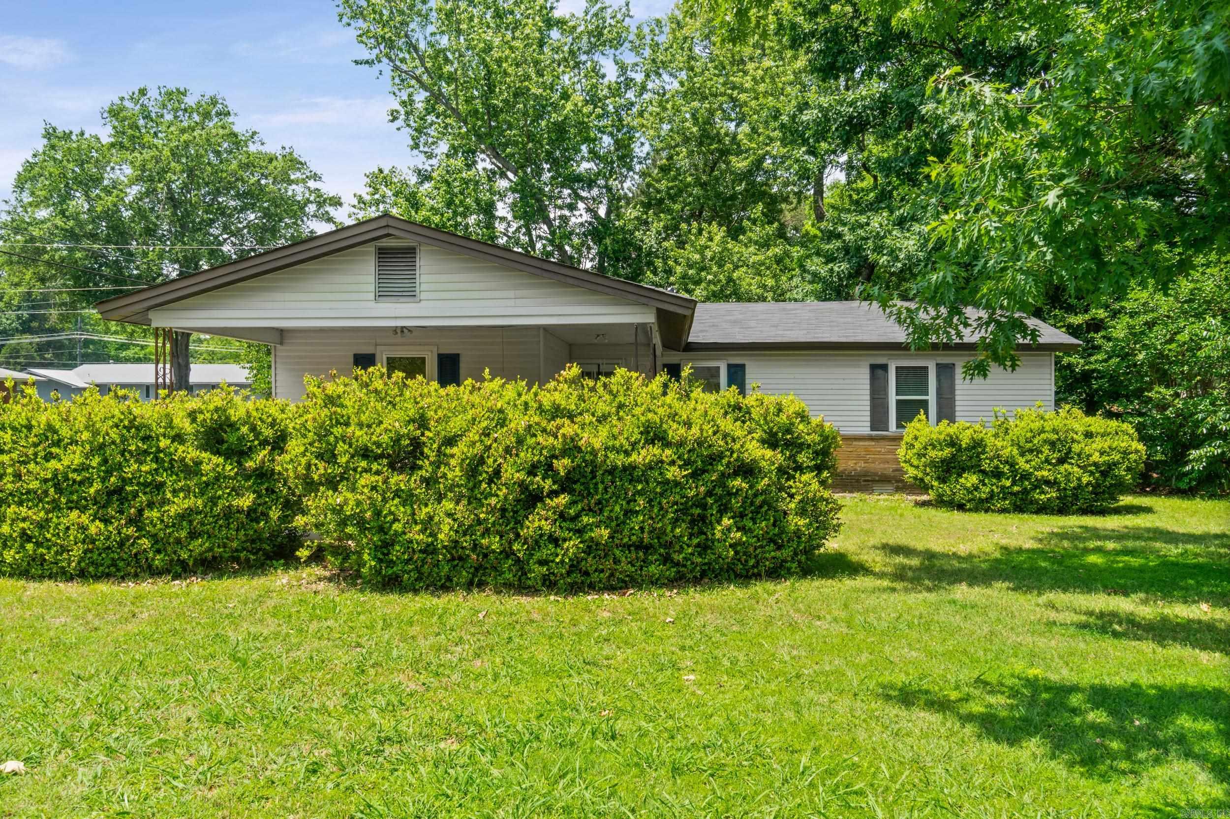 907 Merritt  Searcy, AR