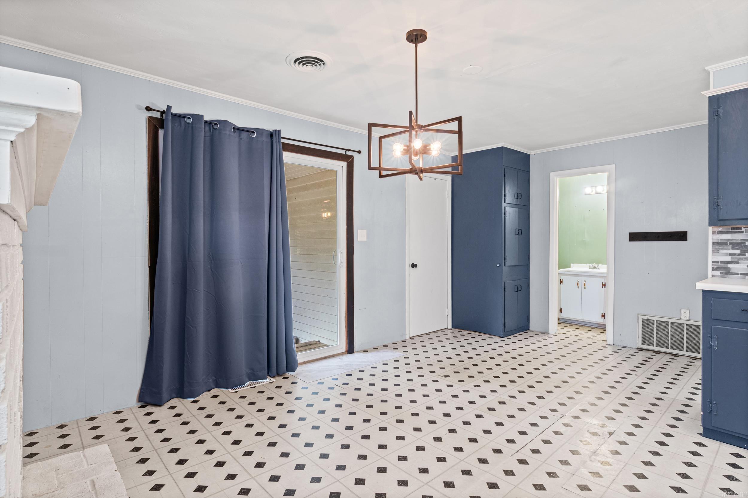 907 Merritt  Searcy, AR