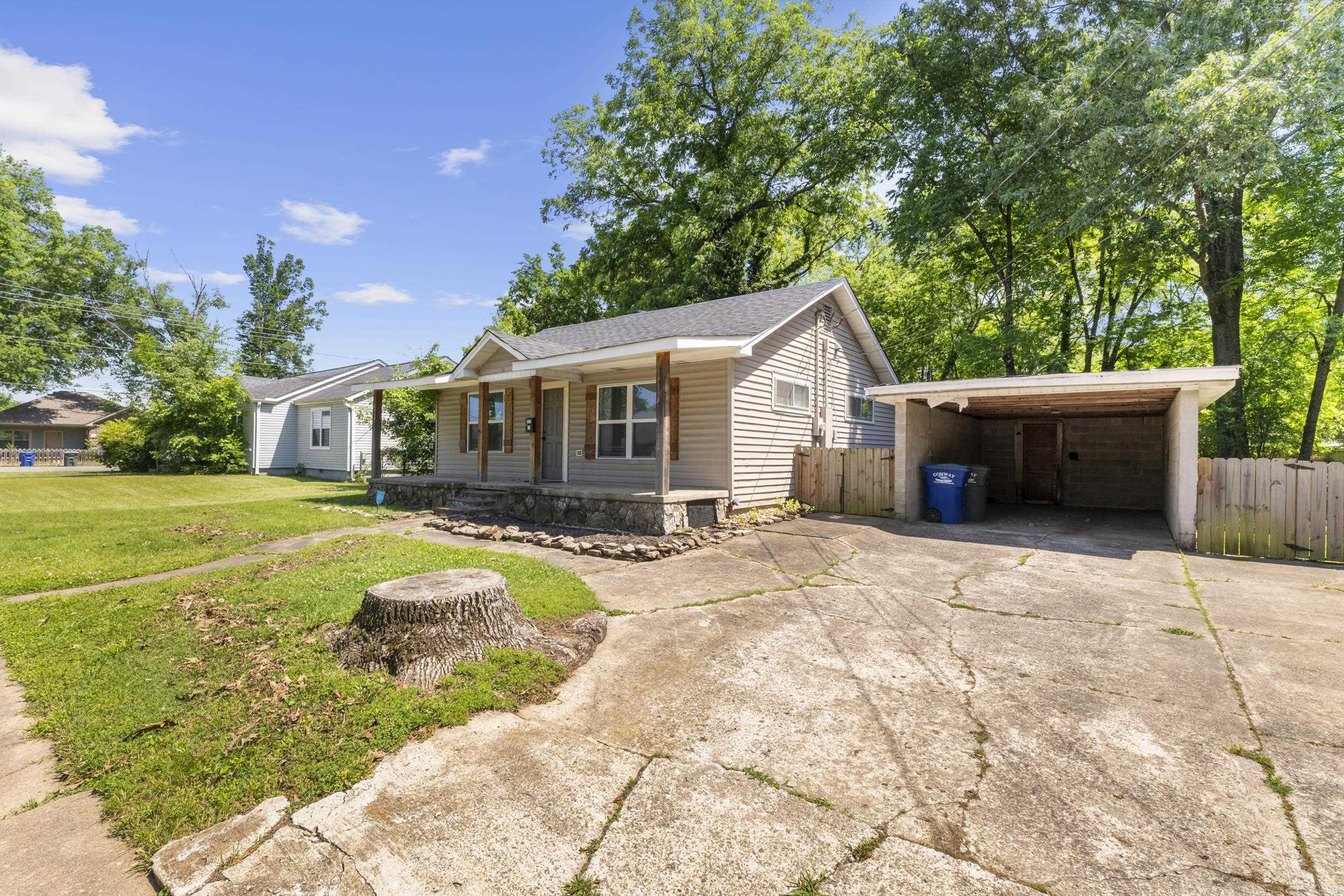 511 1st  Conway, AR
