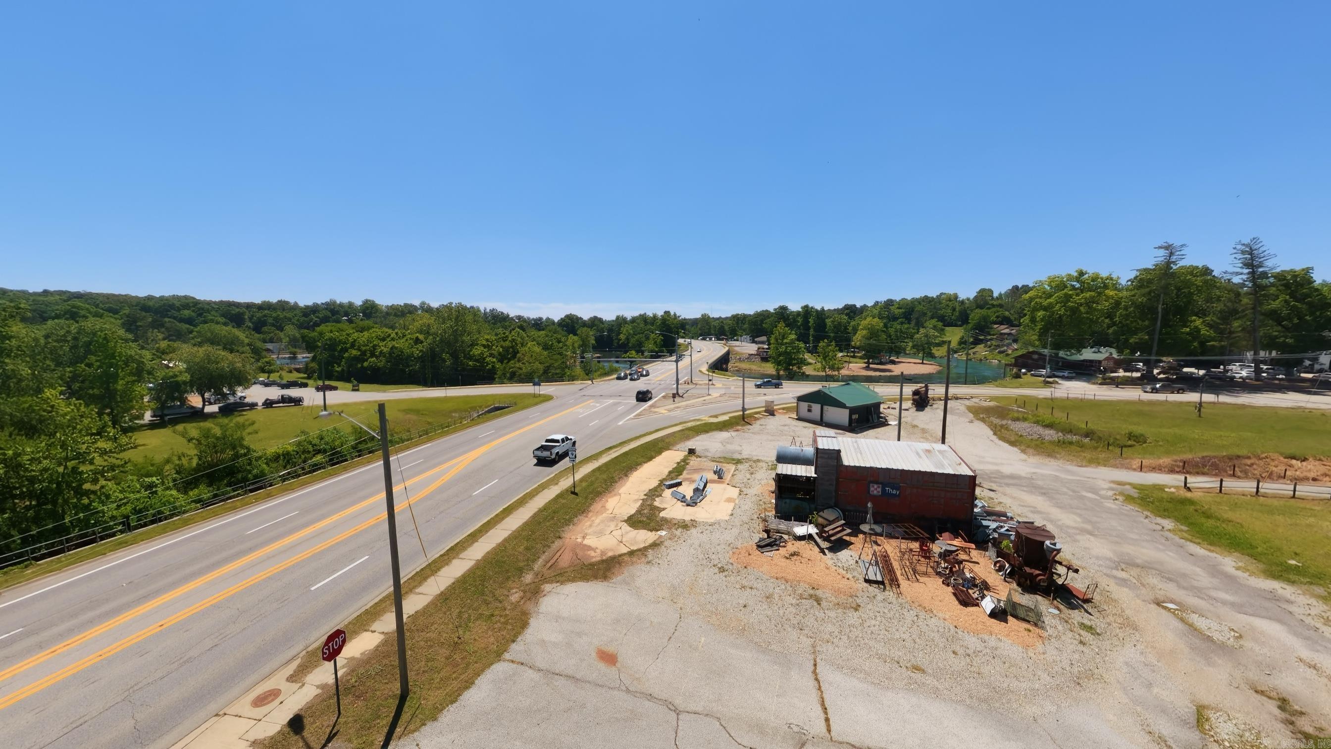 15 Main  Mammoth Spring, AR