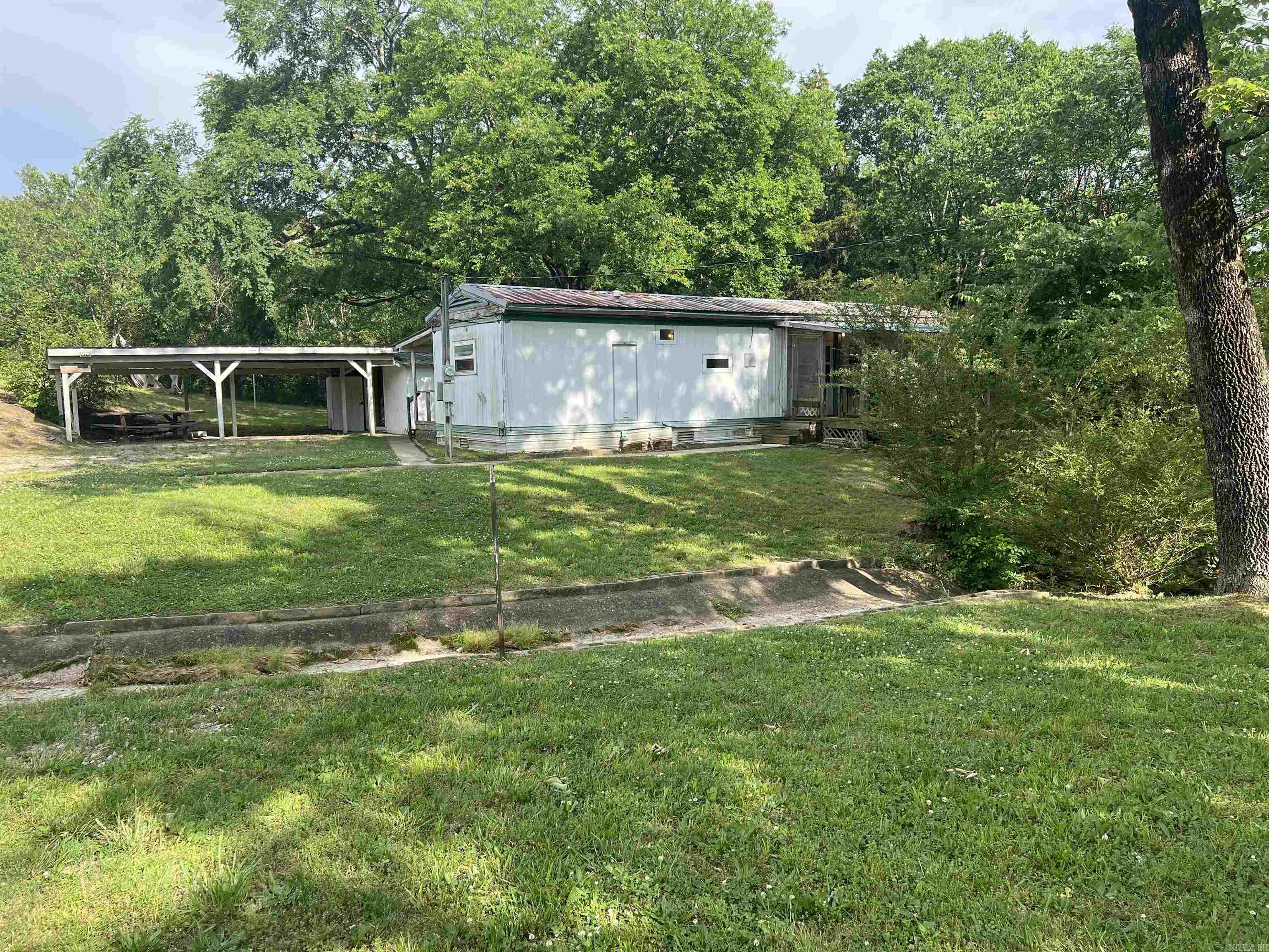 126 Cedar Ave  Norman, AR