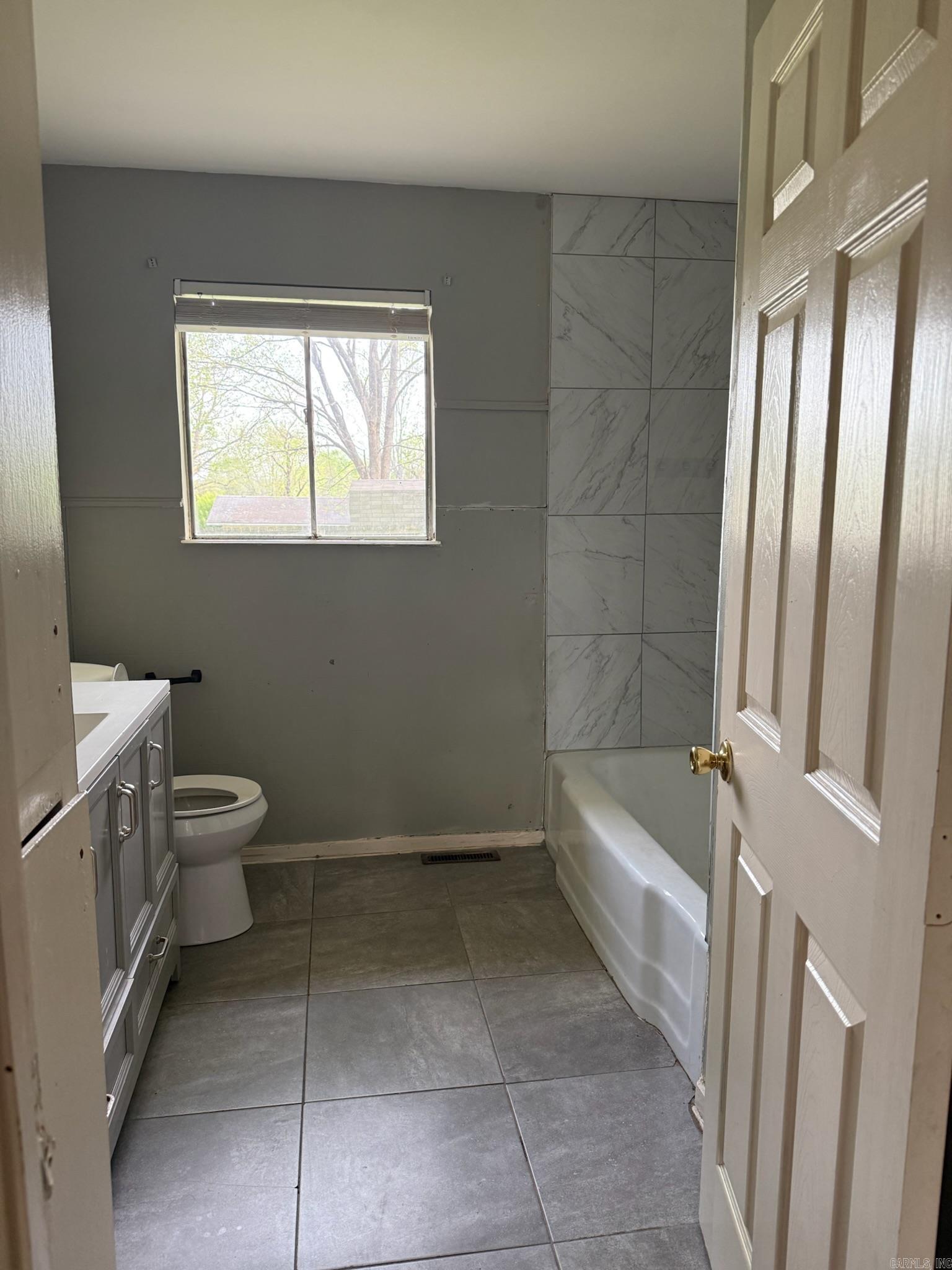703 W Front  Heber Springs, AR