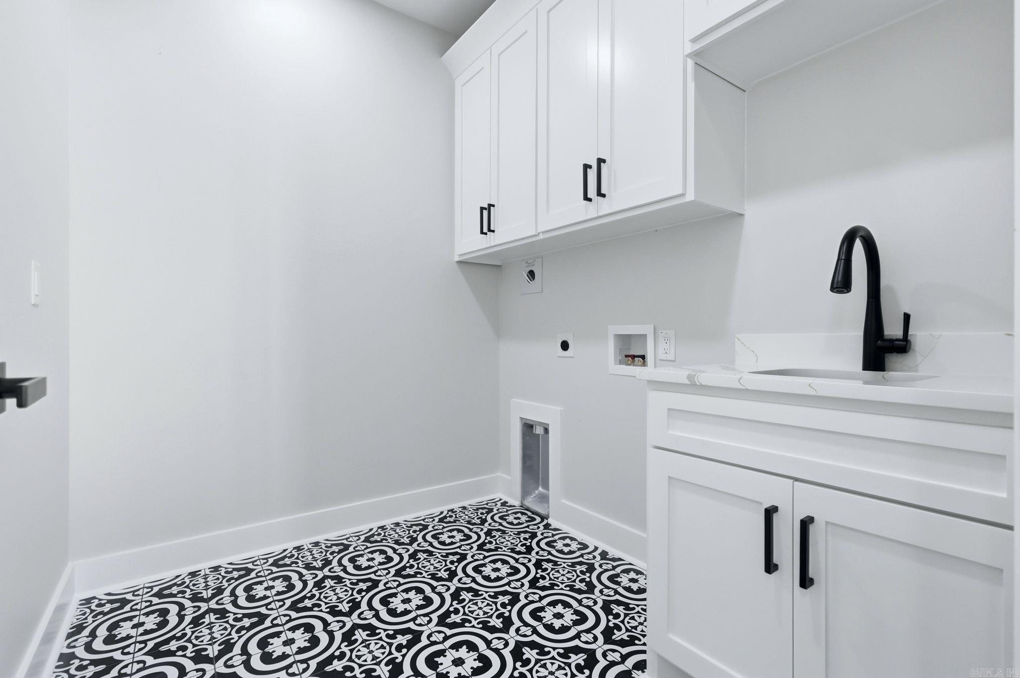 225 B  Bryant, AR