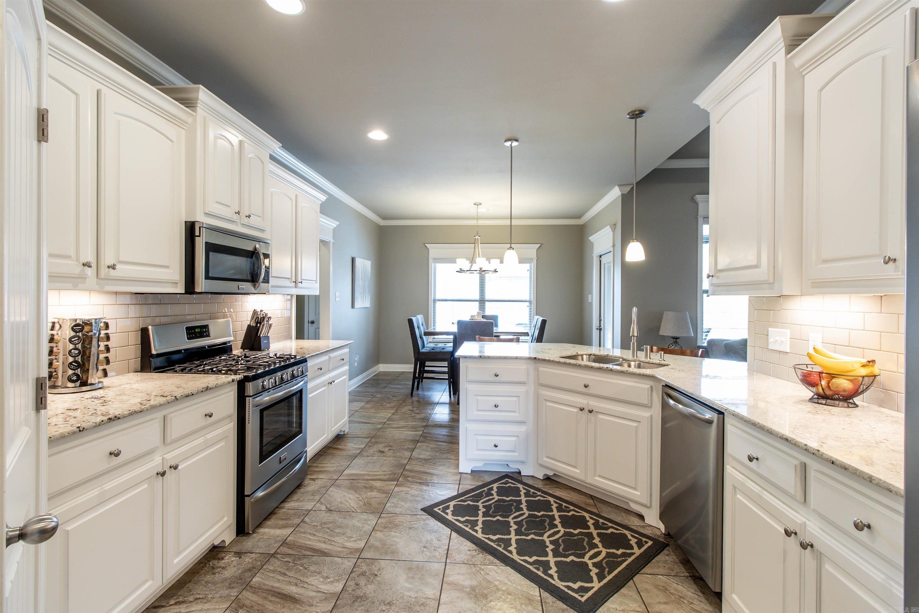 3739 Buckskin Rd  Benton, AR
